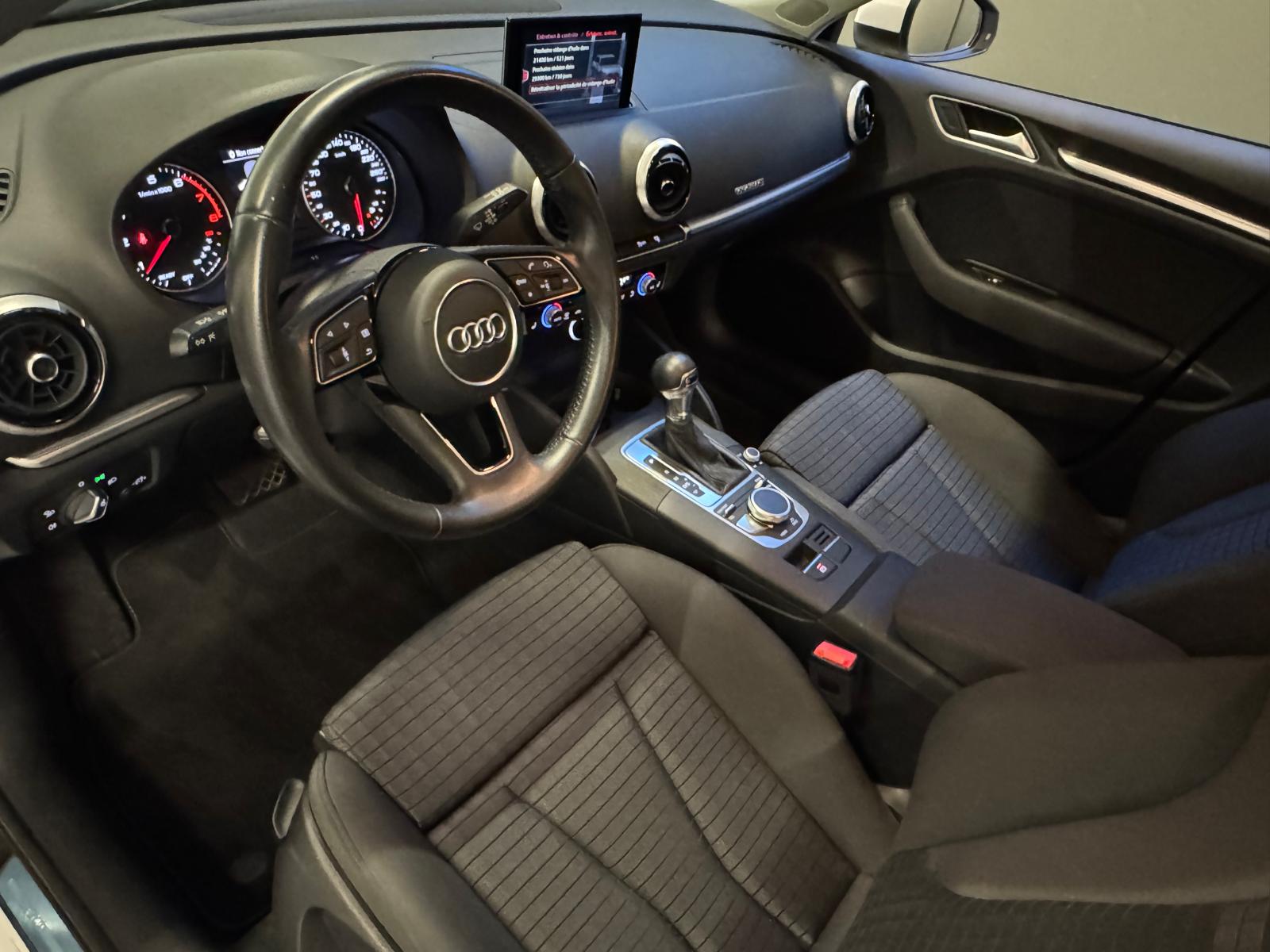AUDI A3 Sportback 2.0 TFSI quattro S-tronic-showroom-element-1