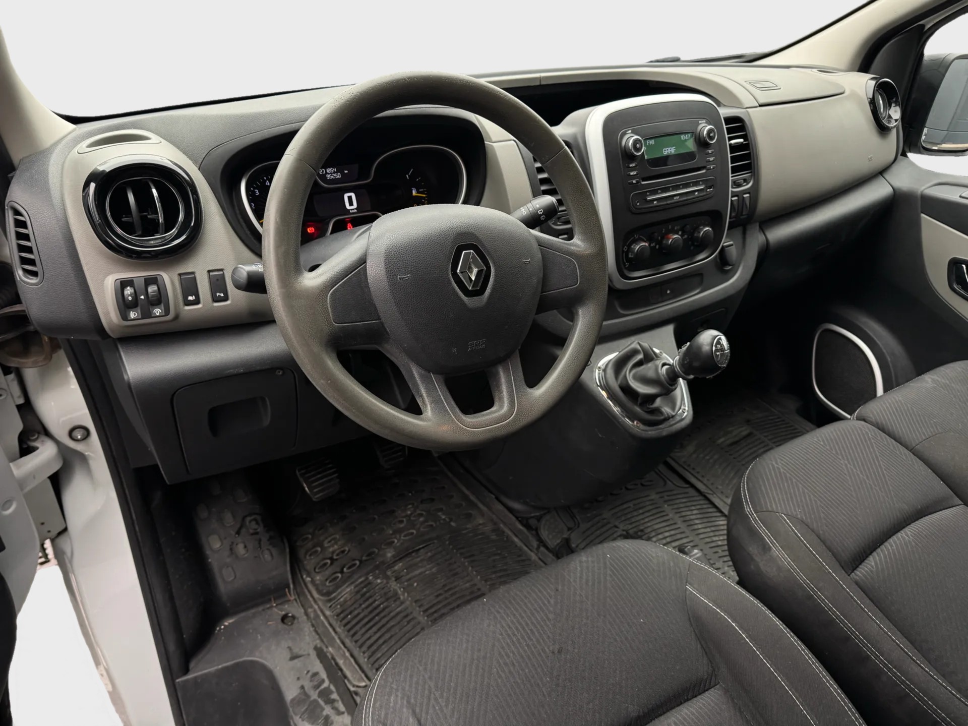 RENAULT Trafic 1.6 dCi 115 2.9t Business L1H1-image-5