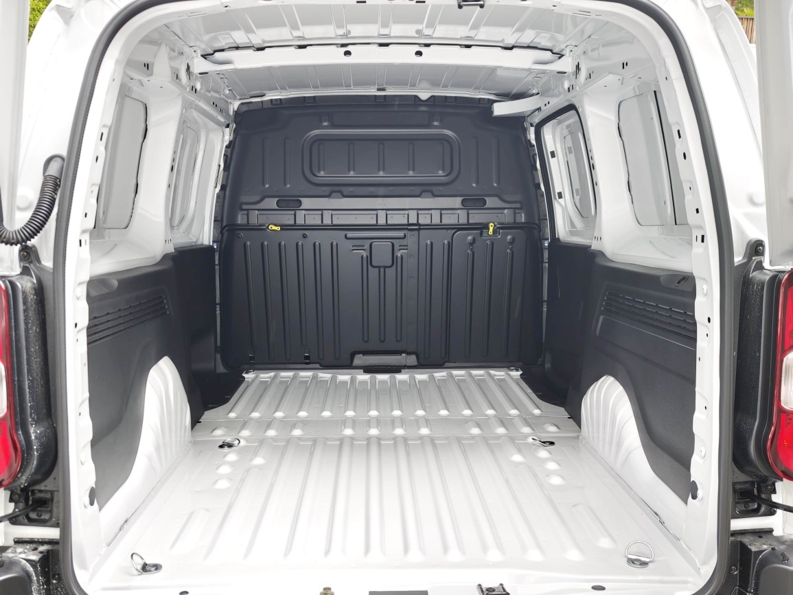 FIAT Doblo Kaw. L2 1.5 BlueHDI 130-image-6