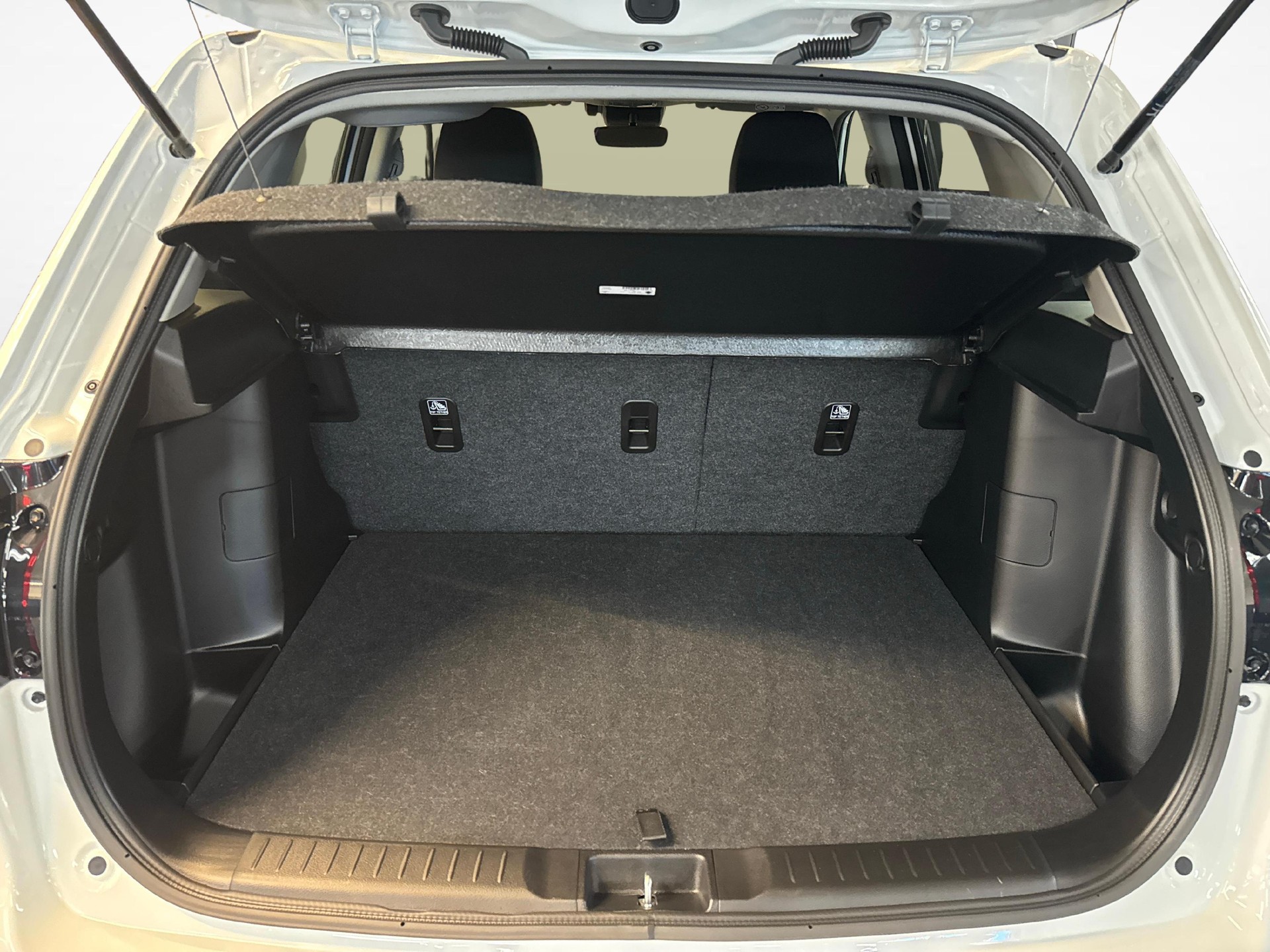SUZUKI Vitara 1.4 T Compact+ Hybrid 4x4-image-15