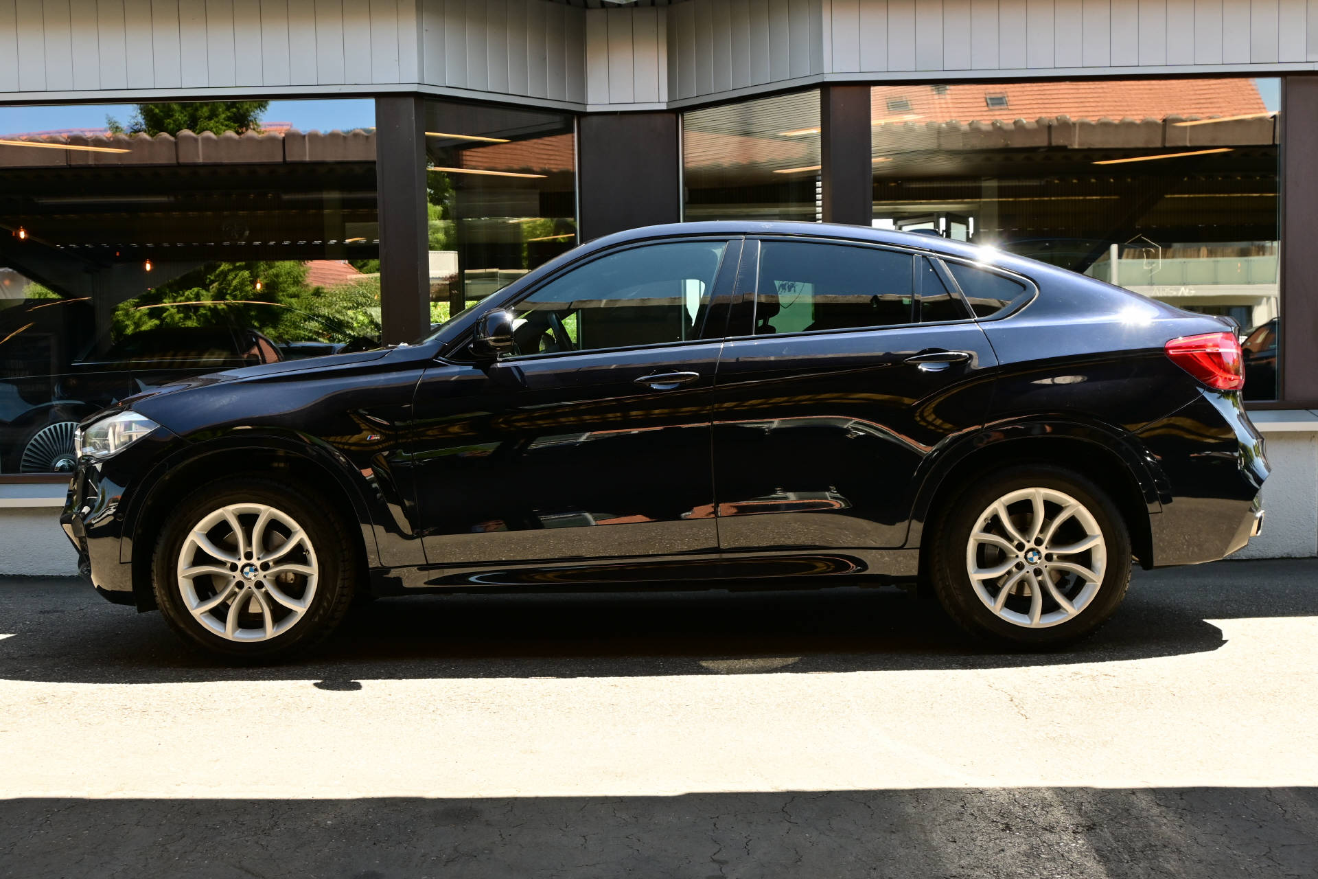 BMW X6 30d xDrive **M-Sport**-showroom-element-3