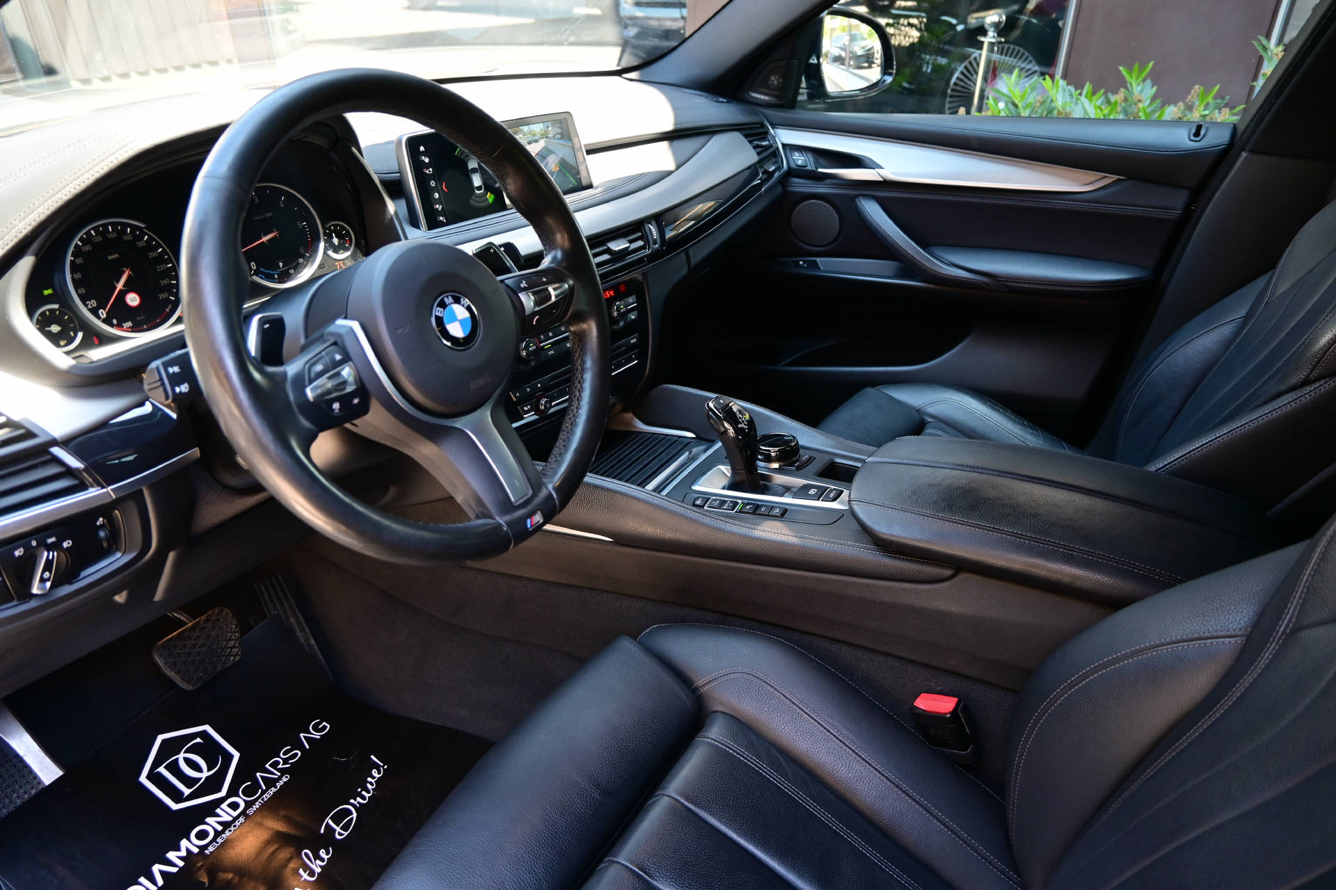 BMW X6 30d xDrive **M-Sport**-image-10
