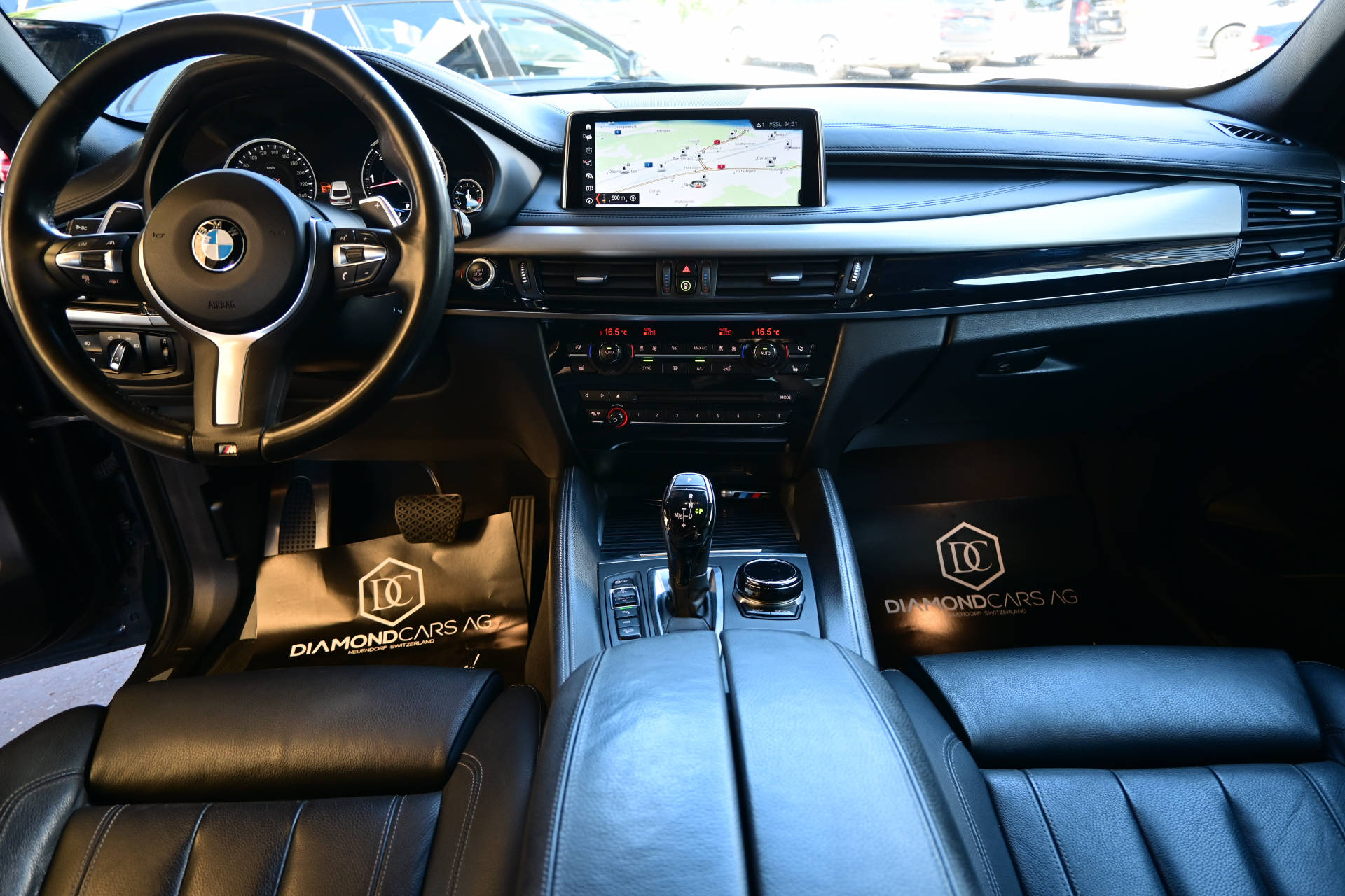 BMW X6 30d xDrive **M-Sport**-image-17