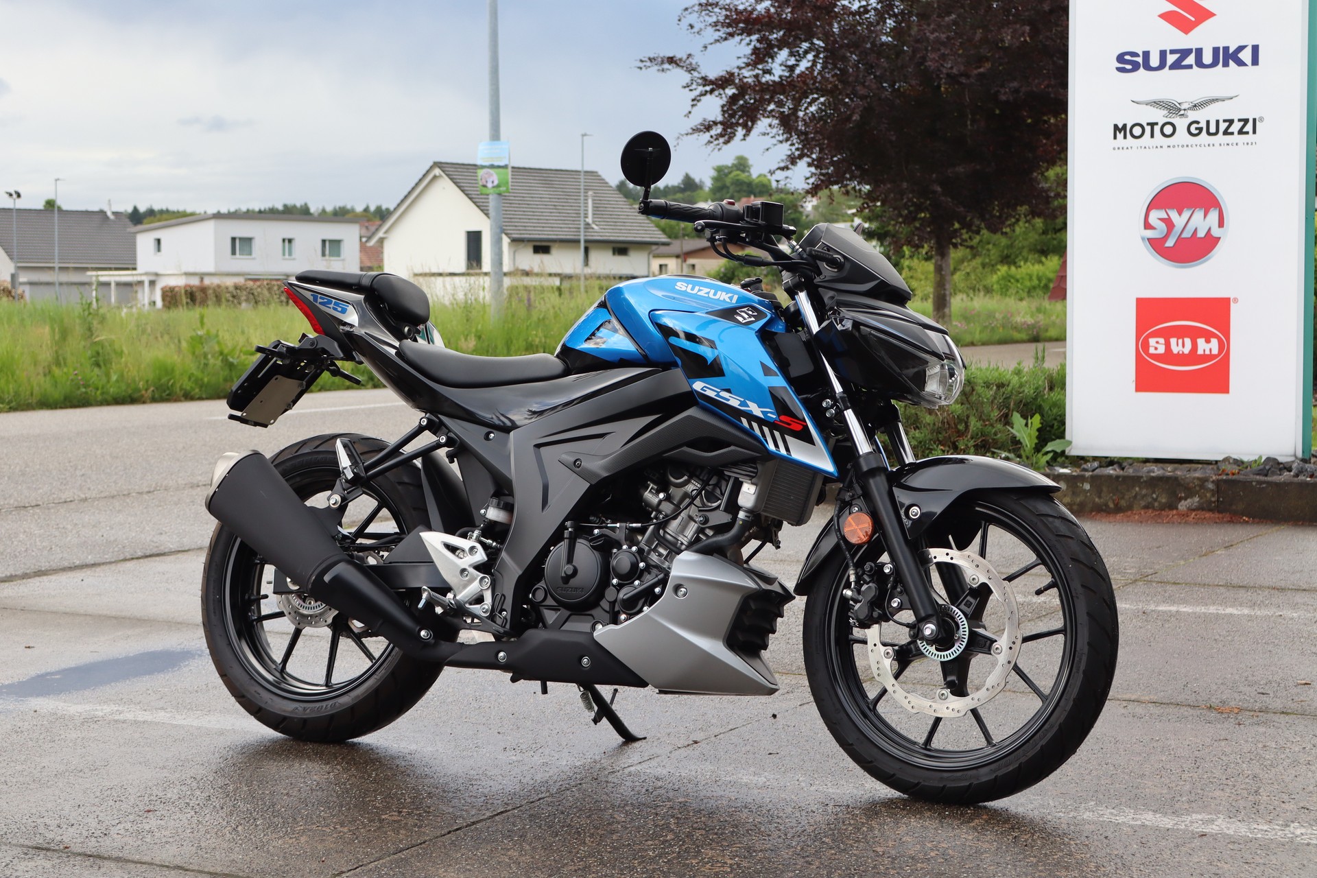 SUZUKI GSX-S 125 ABS-showroom-element-1
