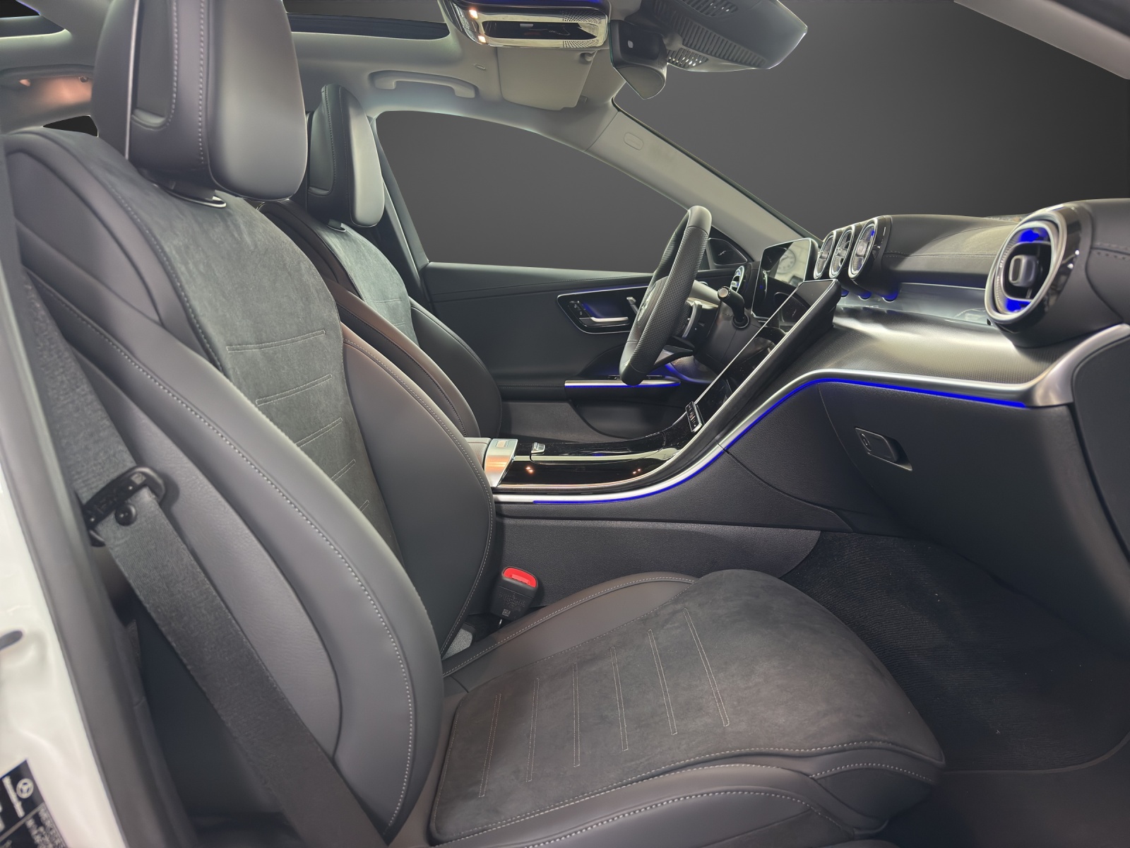 MERCEDES-BENZ C 220 d 4 Matic Swiss Star-image-10