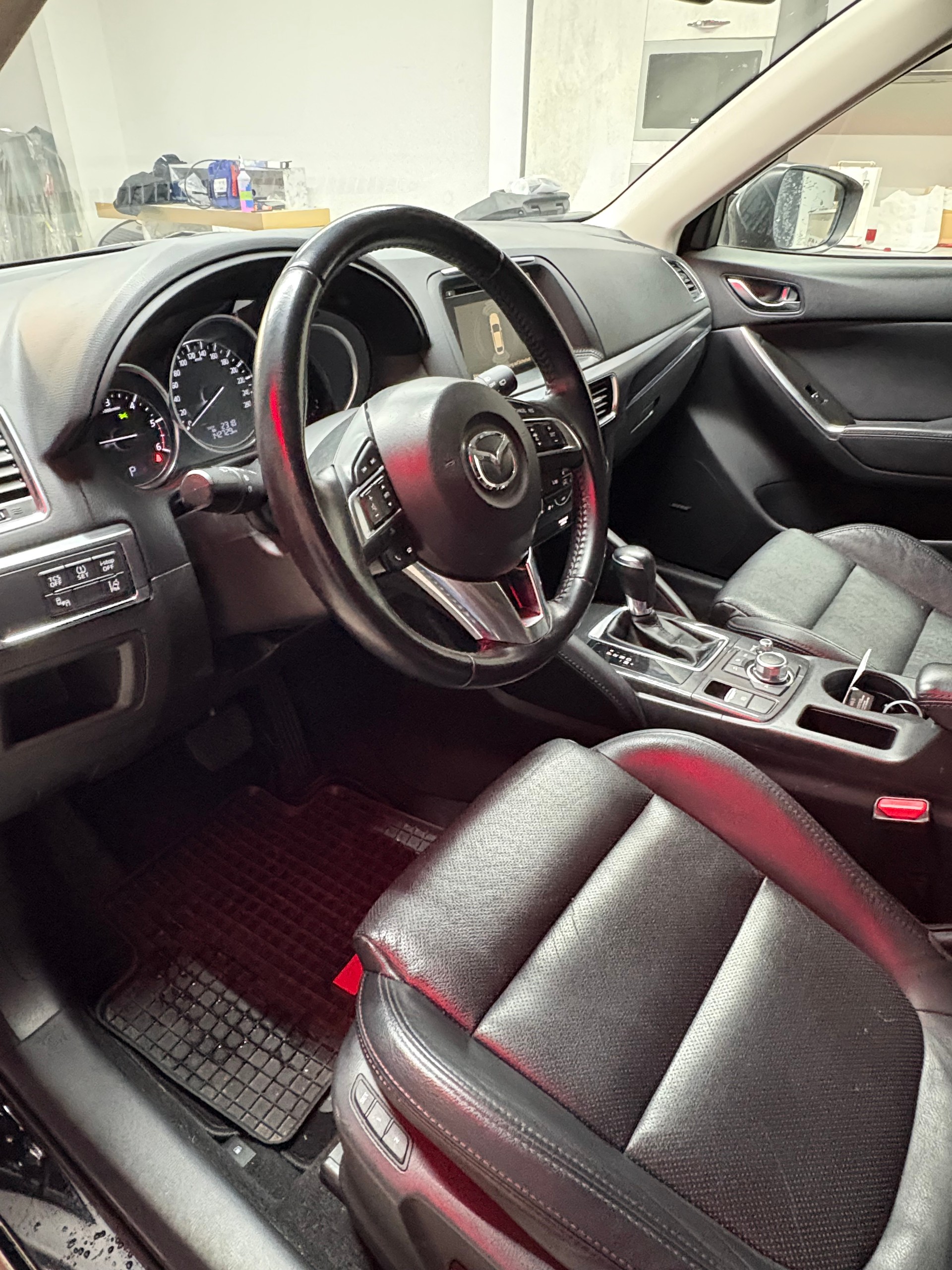 MAZDA CX-5 2.2 D HP Revolution AWD Automatic-image-11