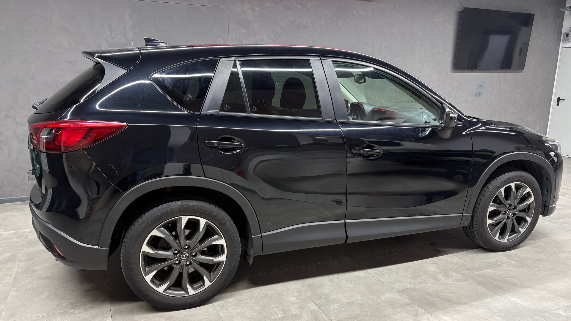 MAZDA CX-5 2.2 D HP Revolution AWD Automatic-image-3