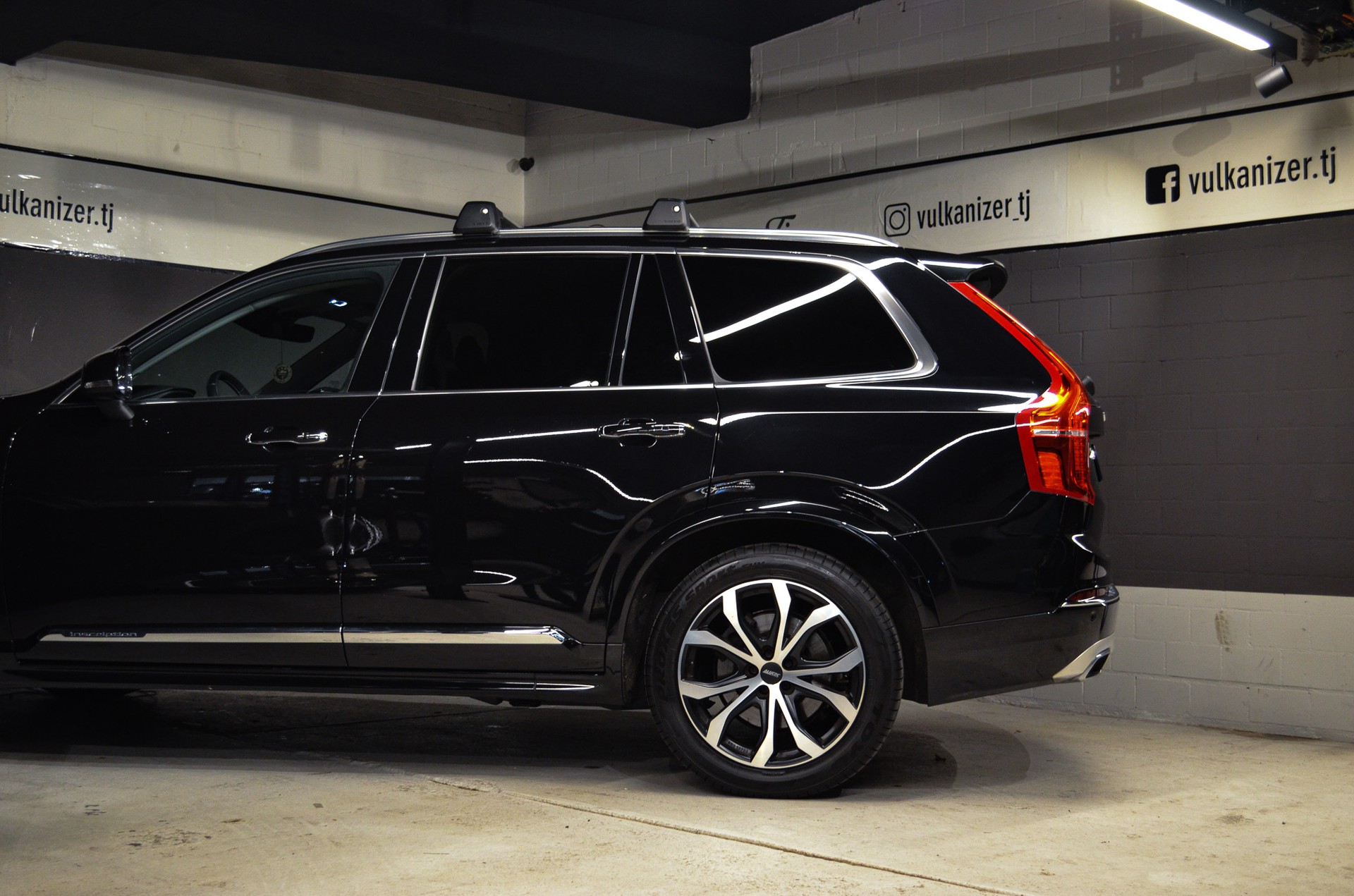 VOLVO XC90 B5 Diesel Mild Hybrid AWD Inscription Geartronic-image-6