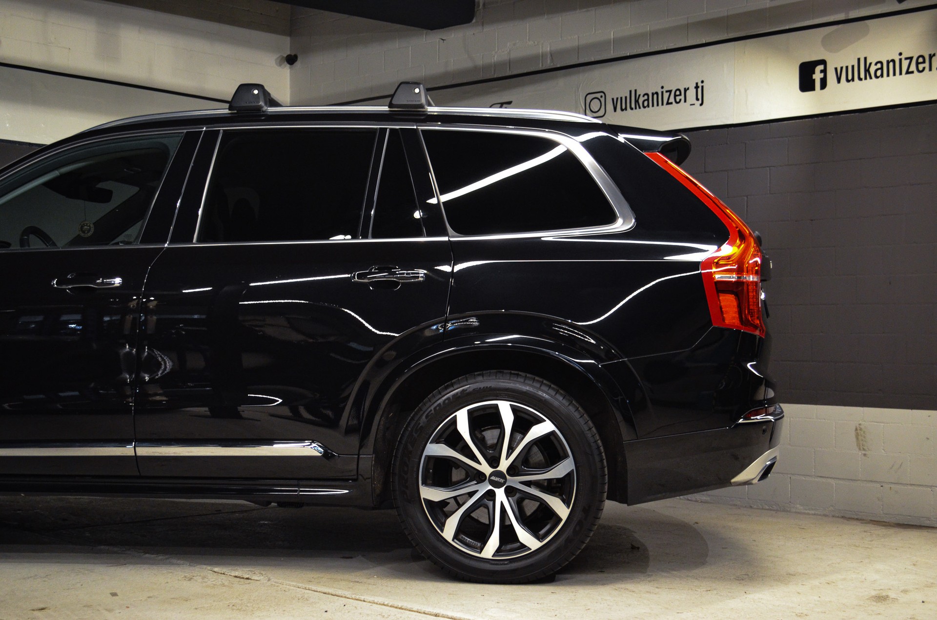 VOLVO XC90 B5 Diesel Mild Hybrid AWD Inscription Geartronic-image-7