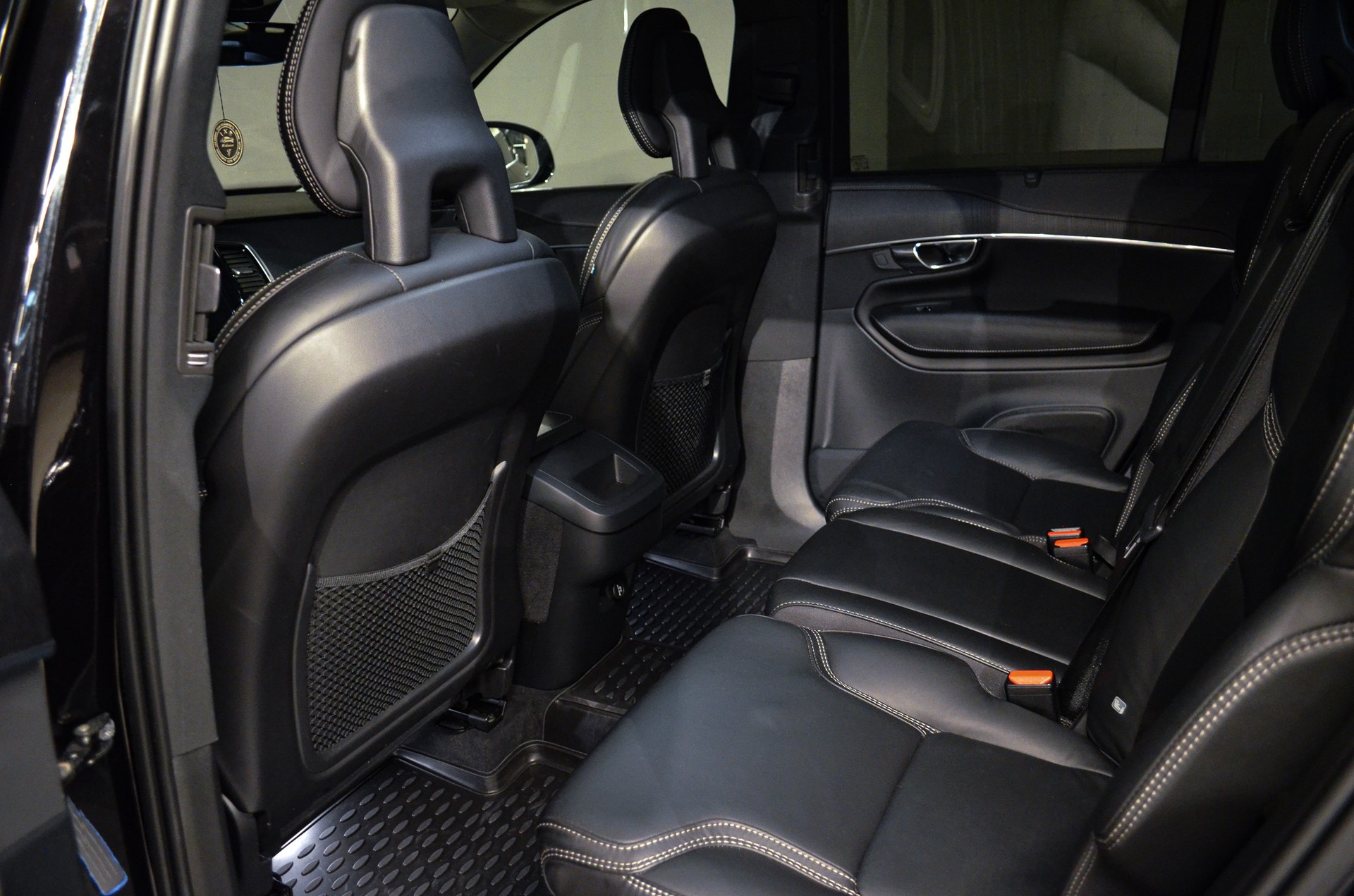VOLVO XC90 B5 Diesel Mild Hybrid AWD Inscription Geartronic-image-14