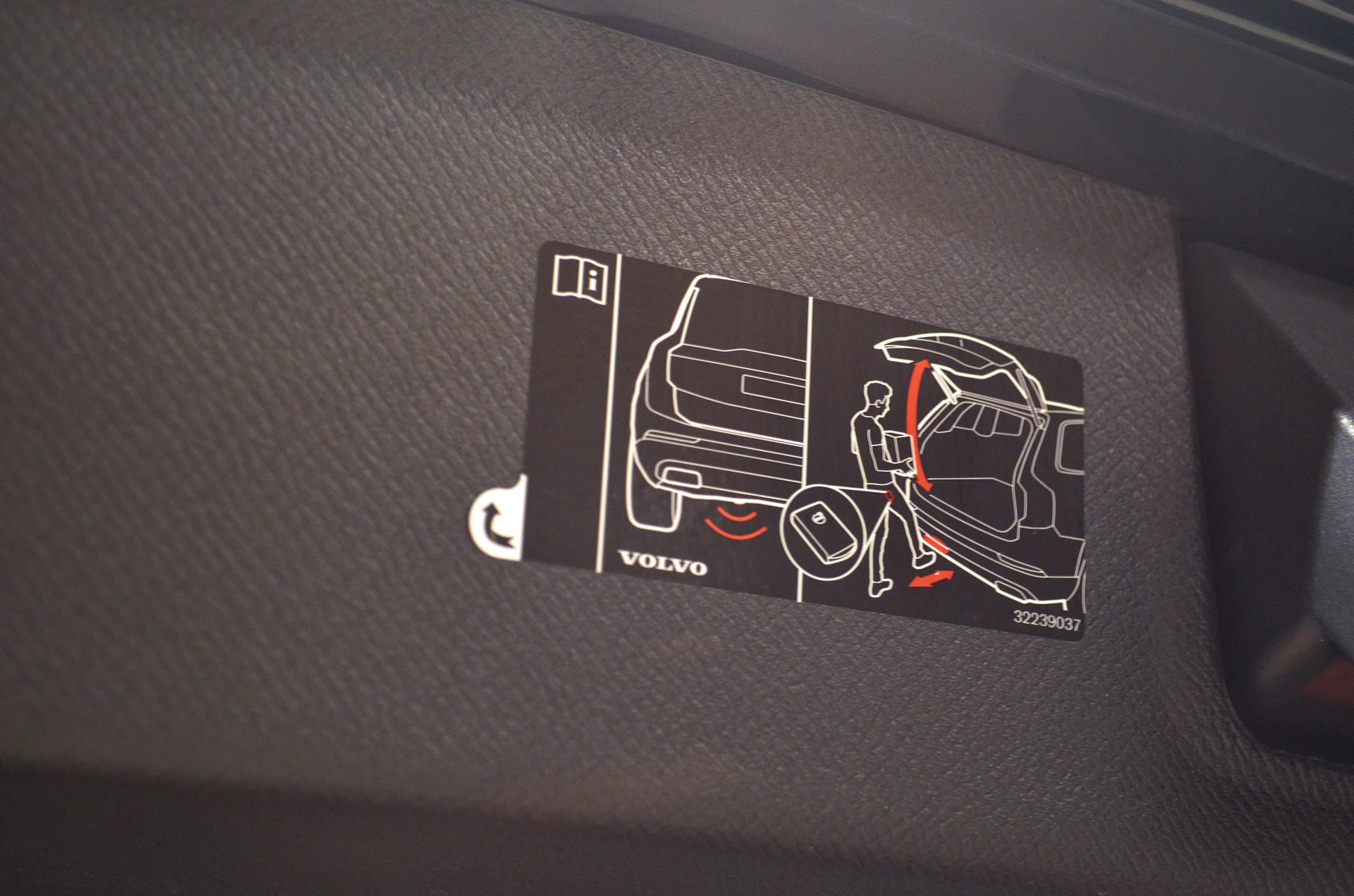 VOLVO XC90 B5 Diesel Mild Hybrid AWD Inscription Geartronic-image-12