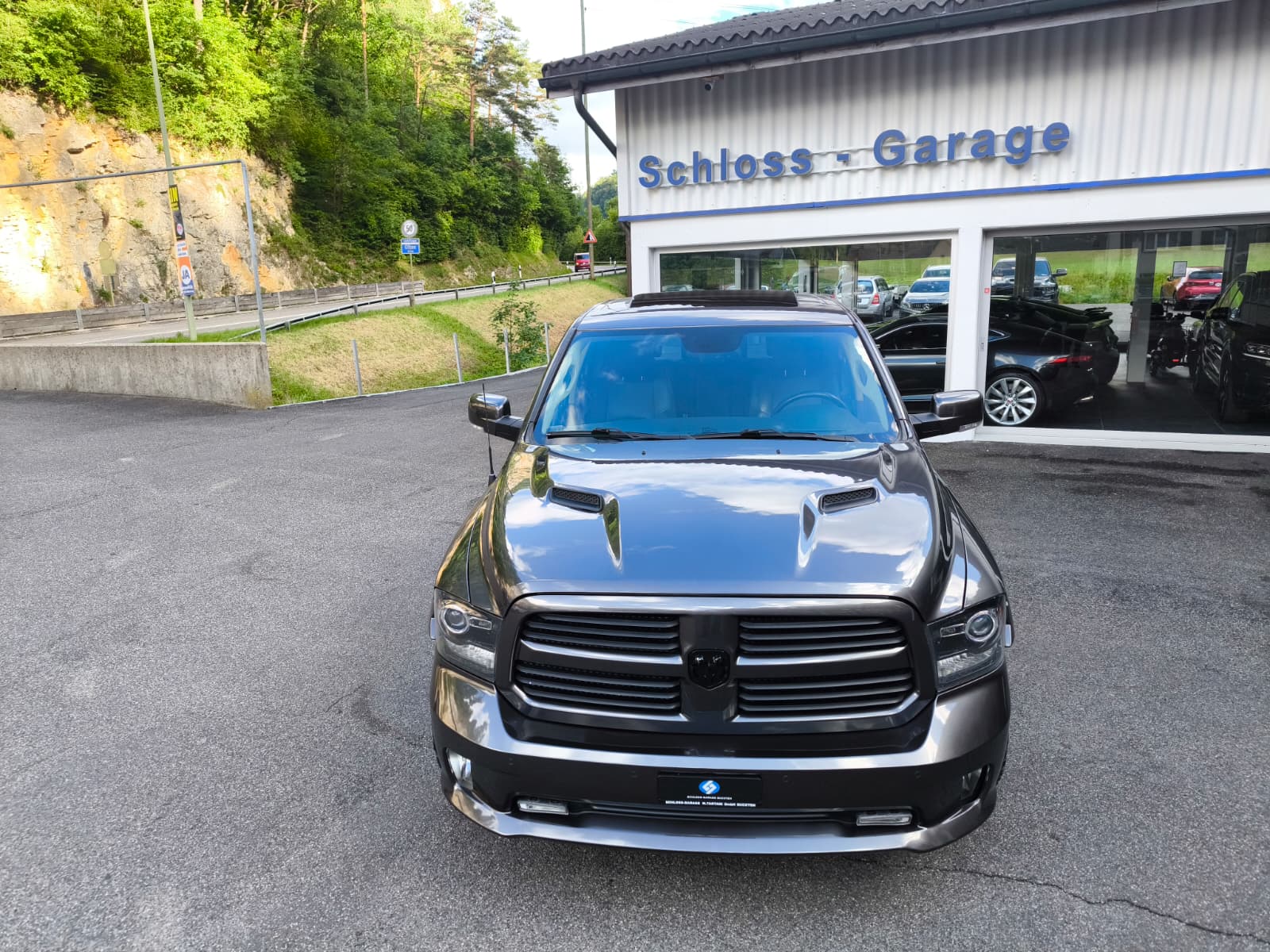 DODGE Ram 1500 Sport 5.7L V8-image-3