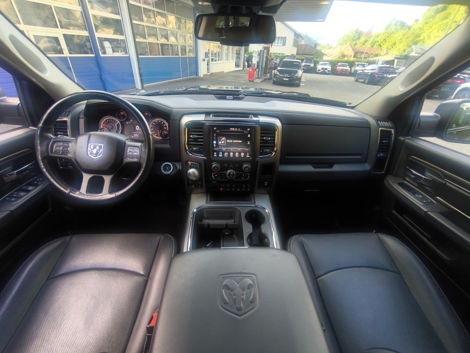 DODGE Ram 1500 Sport 5.7L V8-image-22
