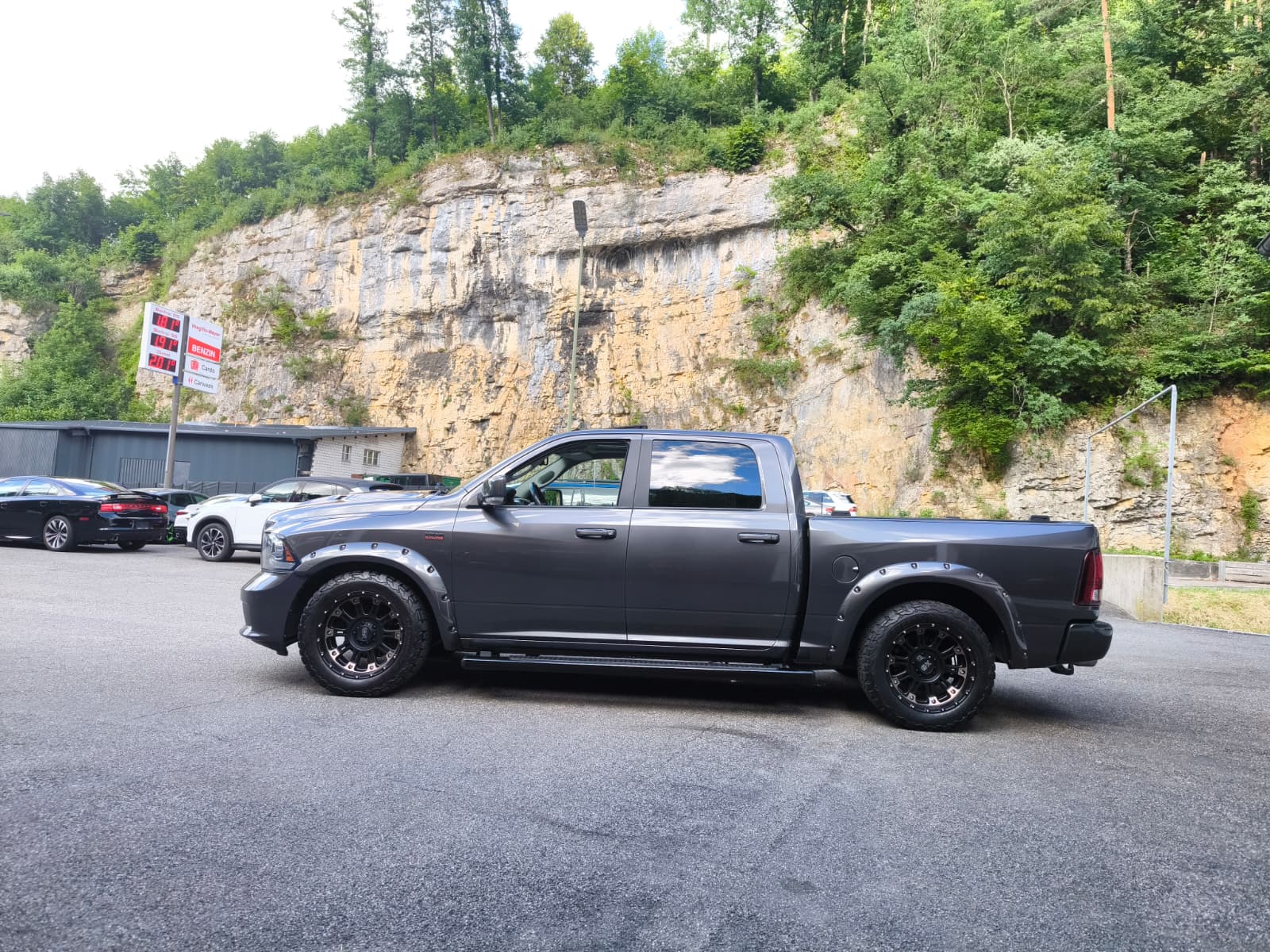 DODGE Ram 1500 Sport 5.7L V8-image-8