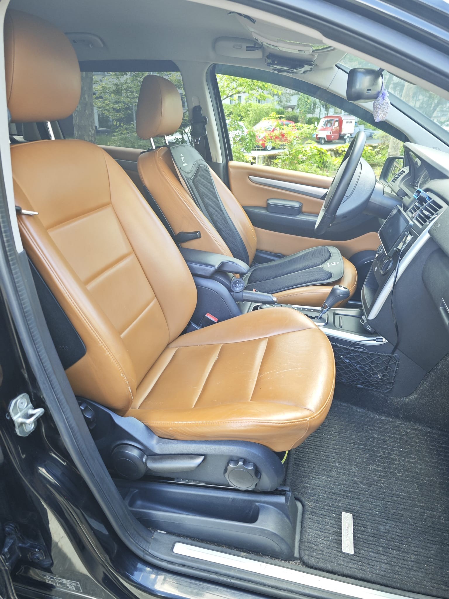 MERCEDES-BENZ B 150-image-2