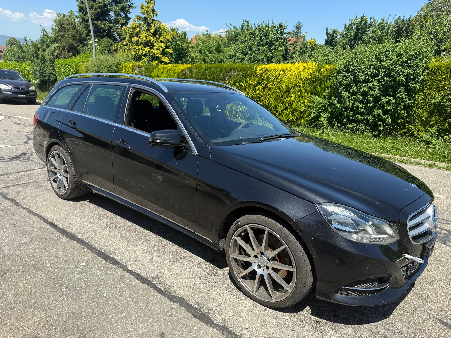 MERCEDES-BENZ E 220 BlueTEC 4Matic 7G-Tronic-image-5