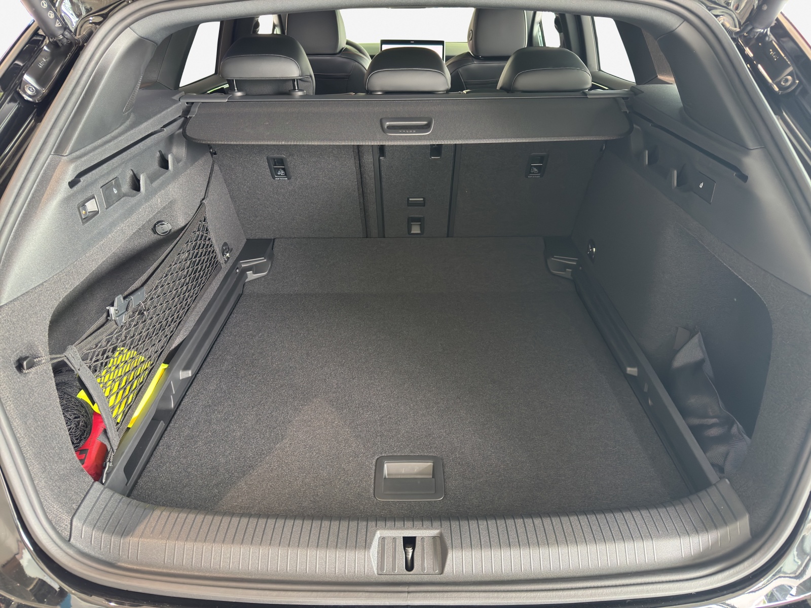 VW ID.7 Tourer GTX 86 kWh GTX United 4 Motion-image-12