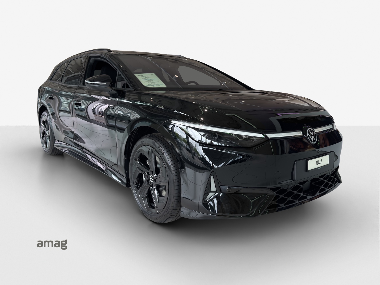 VW ID.7 Tourer GTX 86 kWh GTX United 4 Motion-image-5