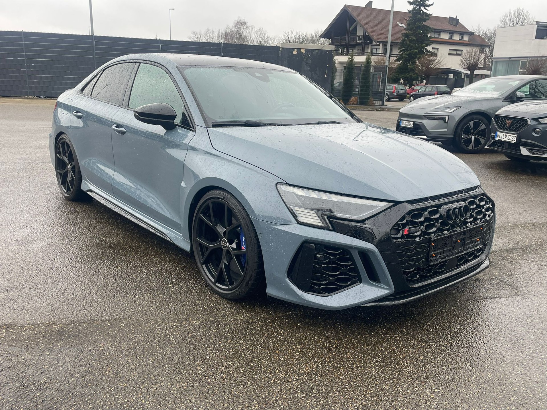 AUDI RS3 Limousine 2.5 TSI quattro S-tronic-showroom-element-1