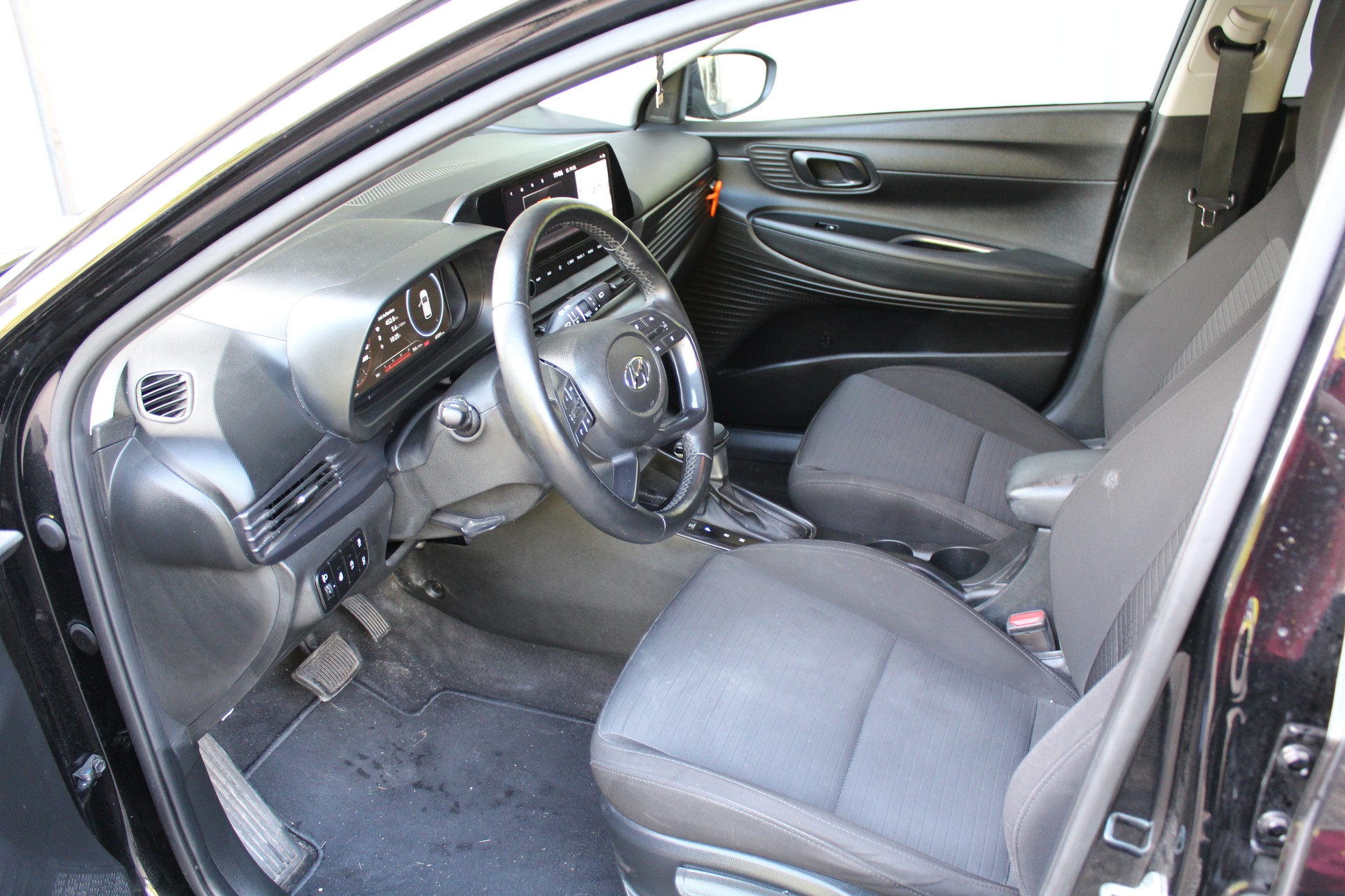 HYUNDAI i20 1.0 T-GDi Amplia DCT-image-10