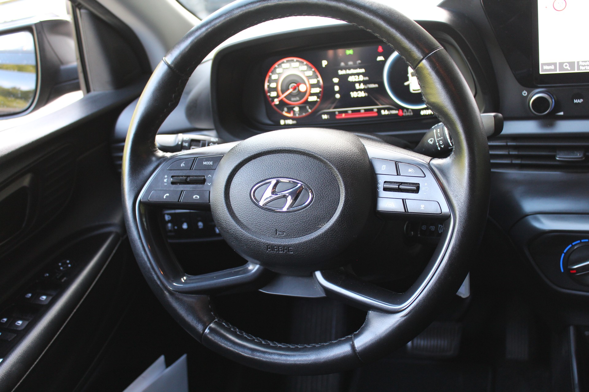 HYUNDAI i20 1.0 T-GDi Amplia DCT-image-14