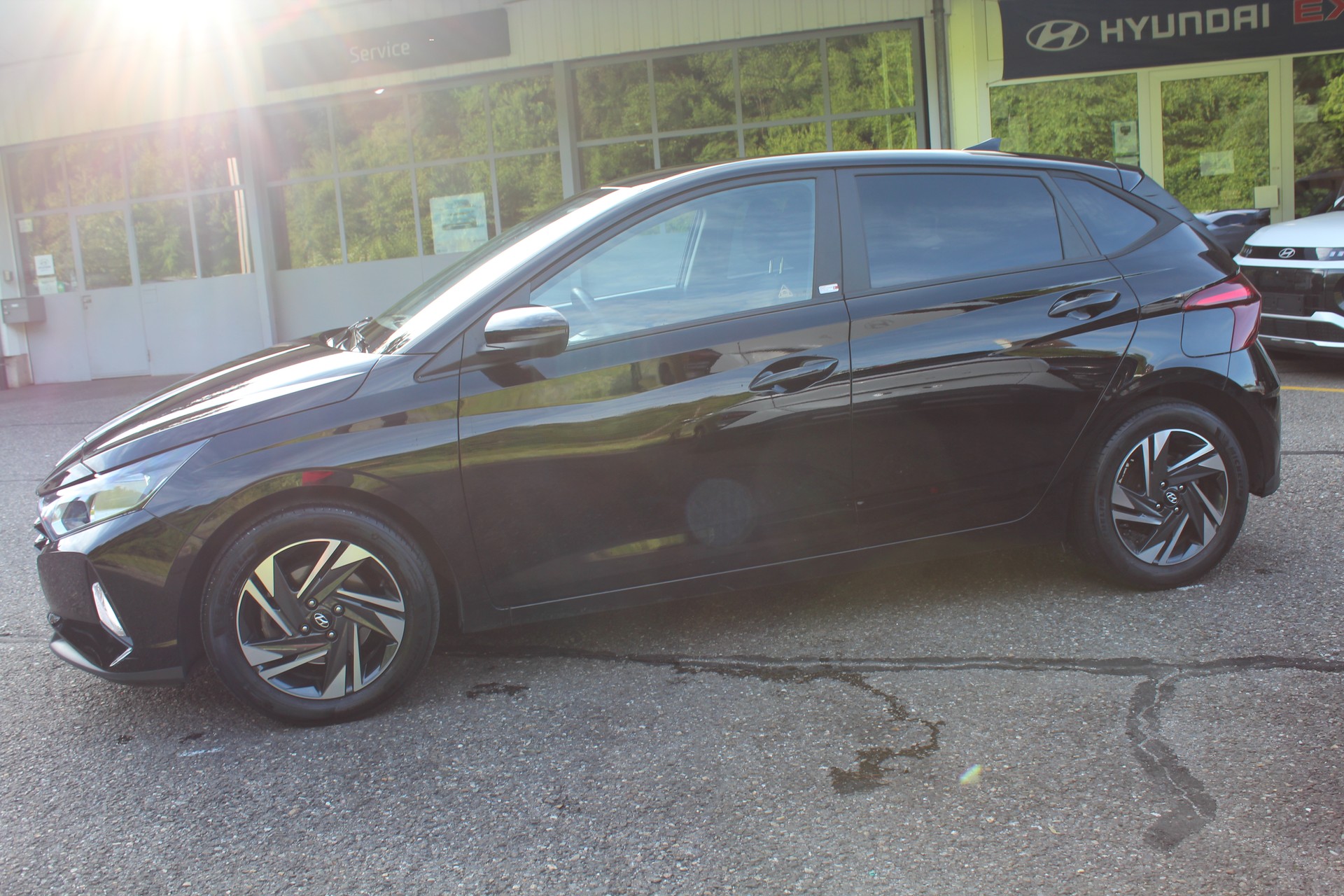 HYUNDAI i20 1.0 T-GDi Amplia DCT-image-1