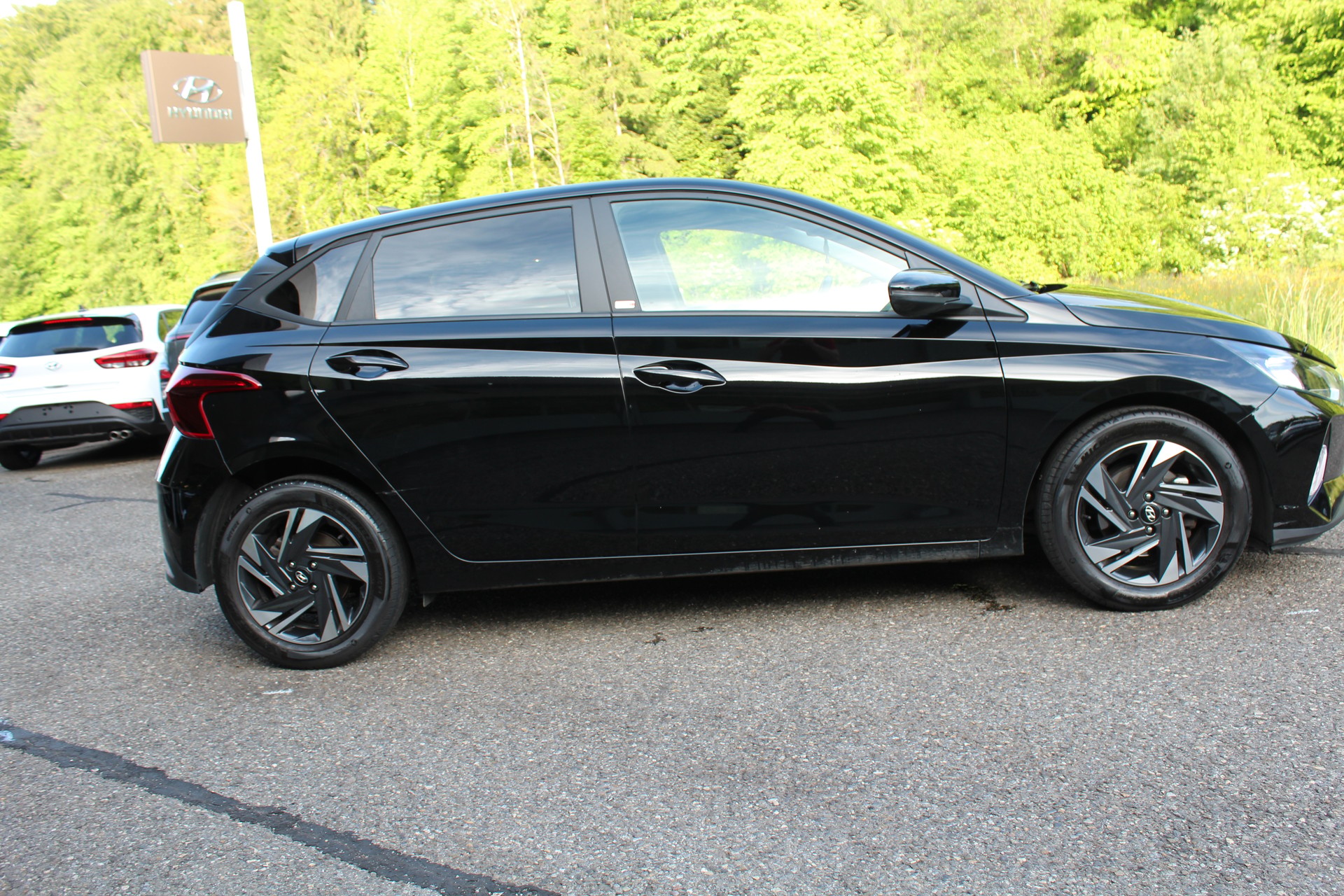 HYUNDAI i20 1.0 T-GDi Amplia DCT-image-2
