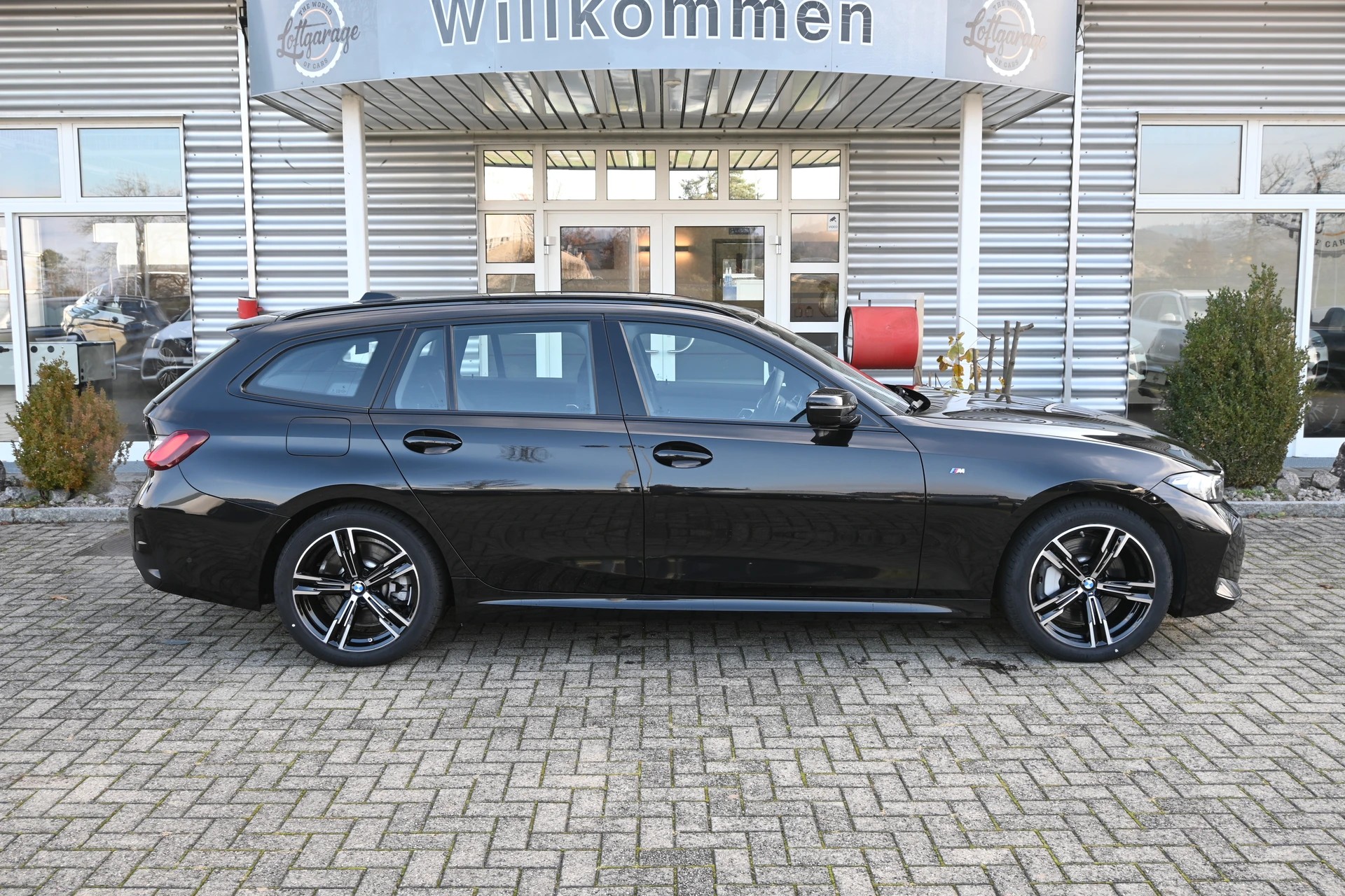 BMW 330i Touring xDrive Steptronic M Sport 4x4 Automat-image-5
