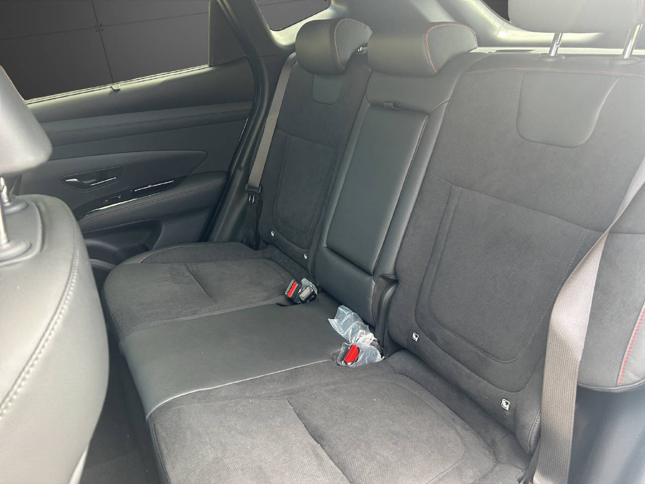 HYUNDAI Tucson 1.6 T-GDi HEV N-Line 4WD-image-4