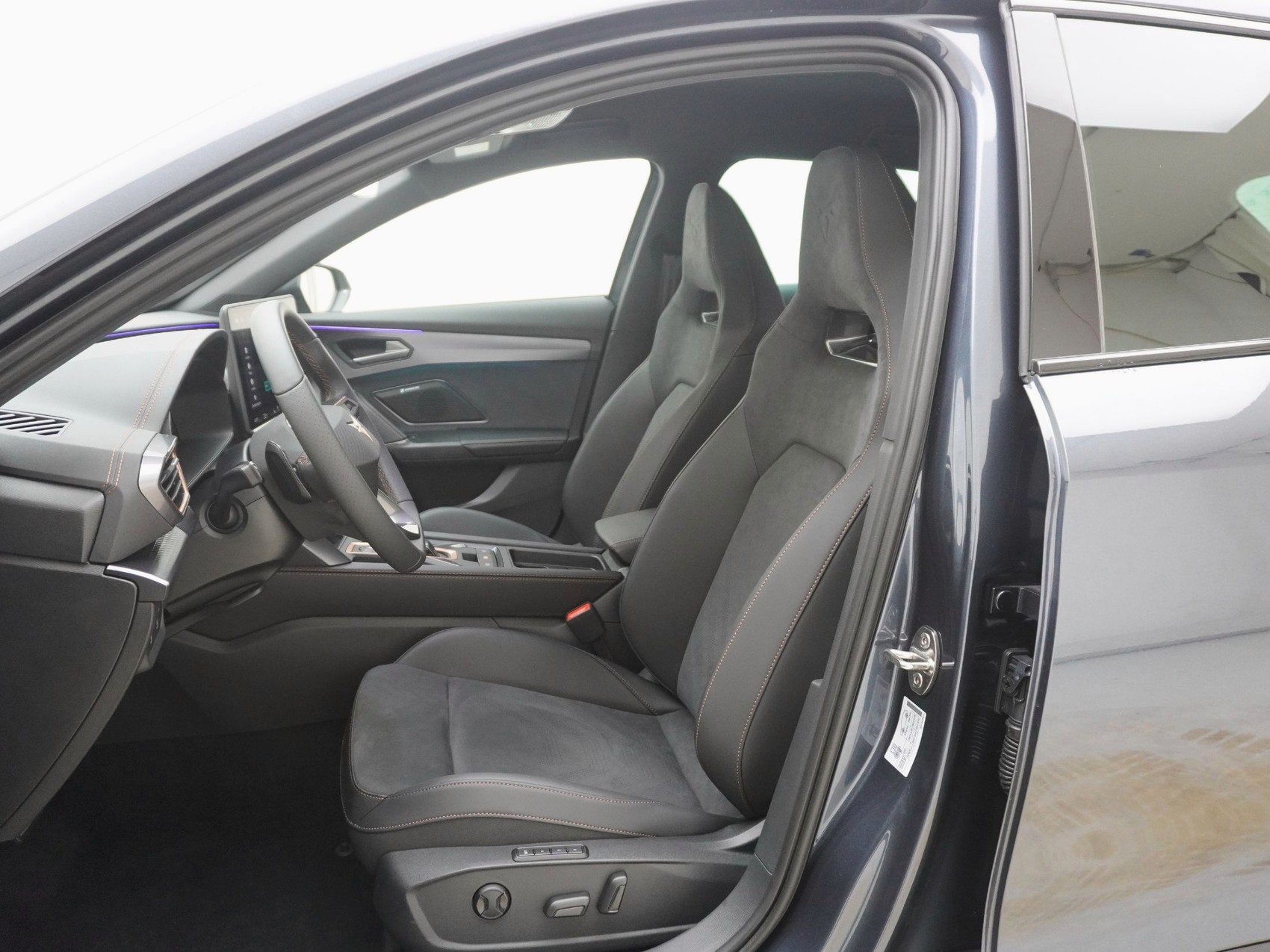 CUPRA Formentor 1.5 e-Plug-in-HYBRID VZ DSG-image-12