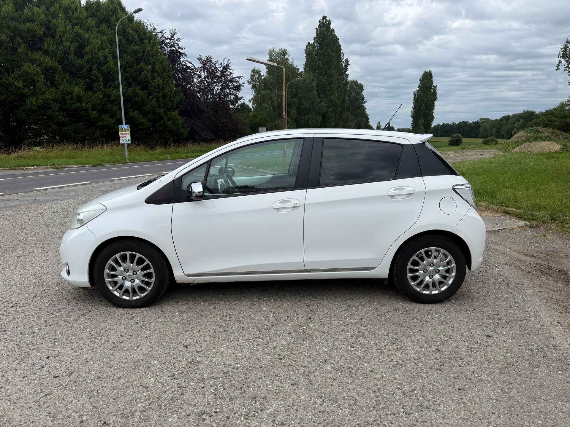 TOYOTA Yaris 1.33 Trend-image-6