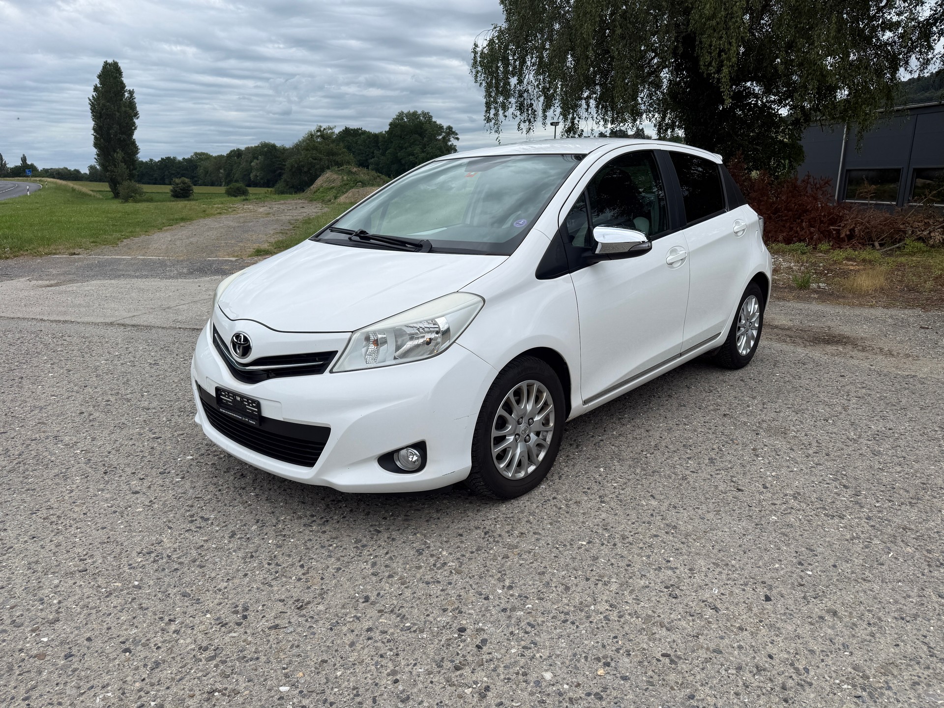 TOYOTA Yaris 1.33 Trend-image-2