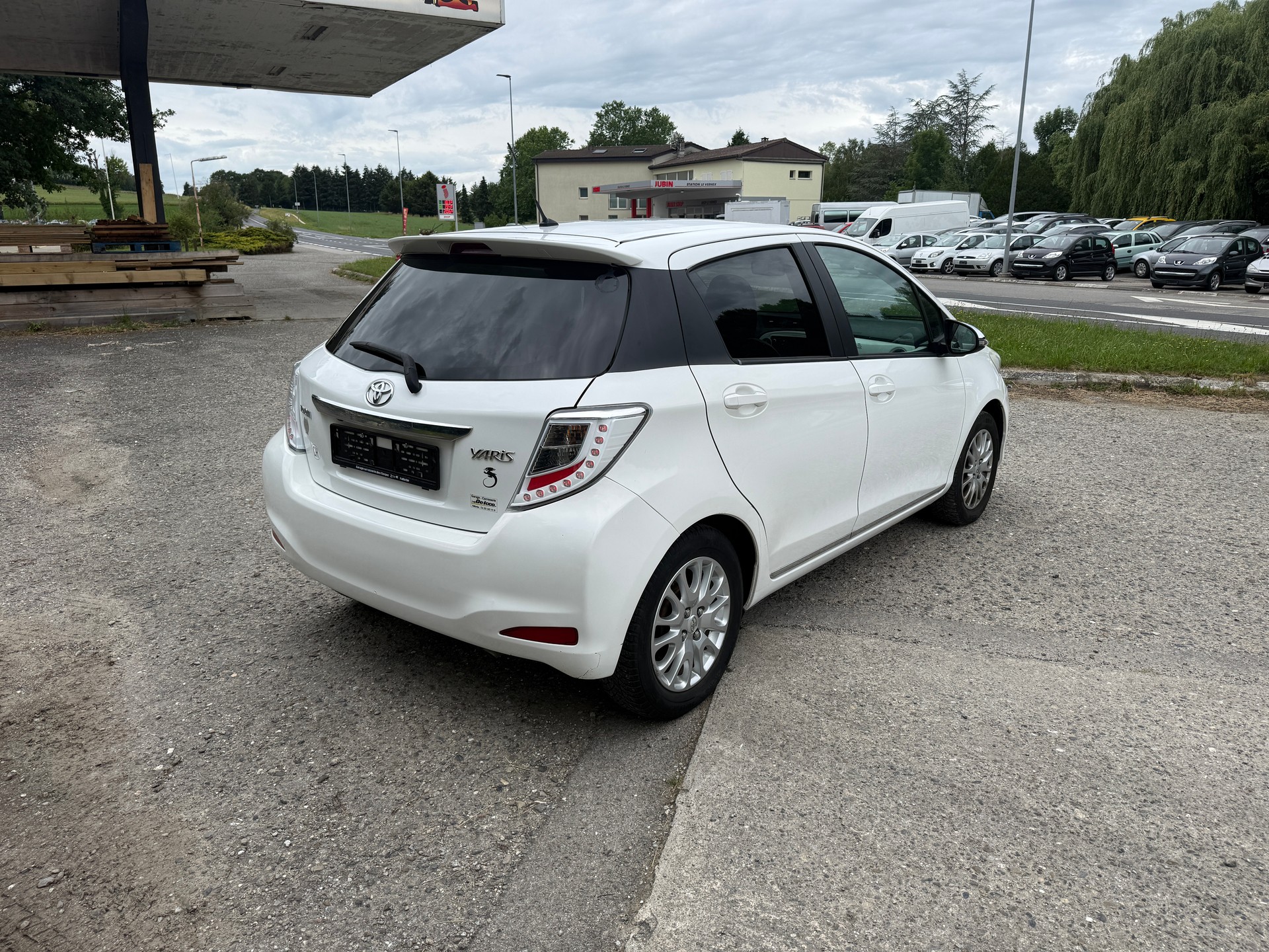 TOYOTA Yaris 1.33 Trend-image-4