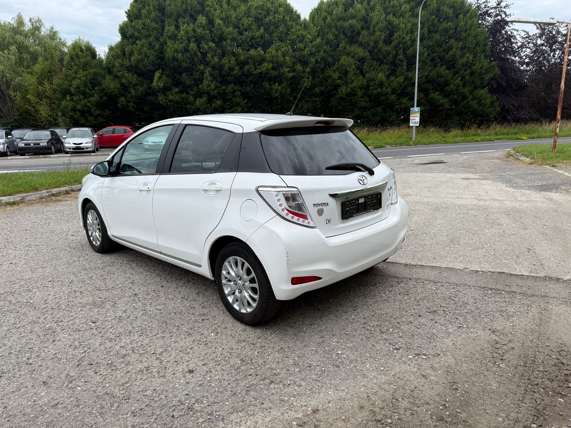TOYOTA Yaris 1.33 Trend-image-5