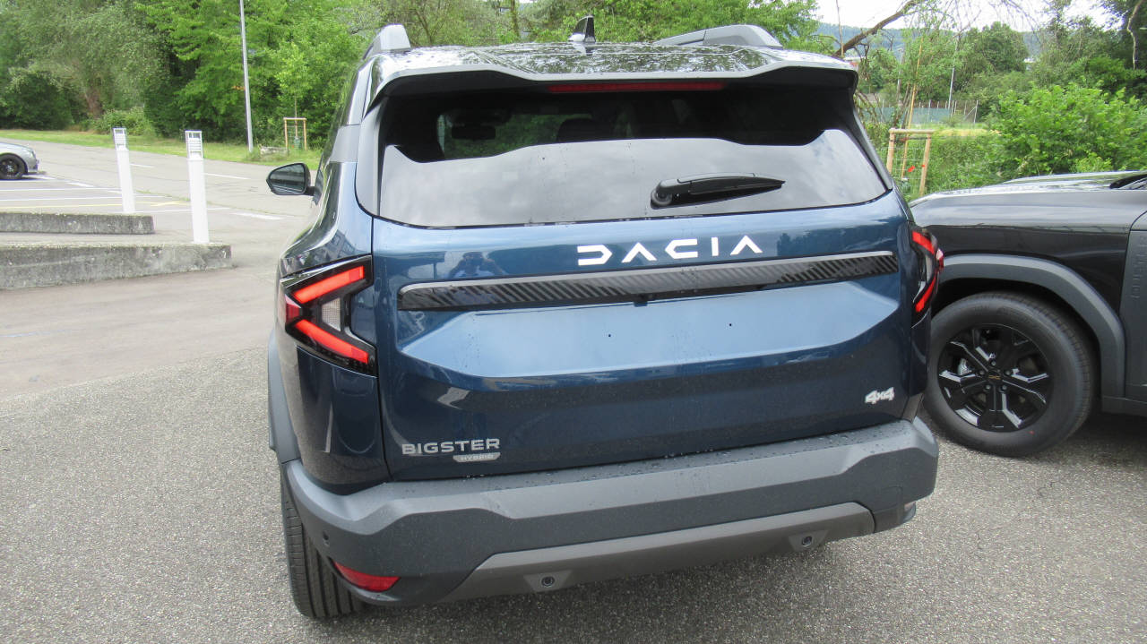 DACIA Bigster 1.2 Hybrid Journey 4WD-image-2