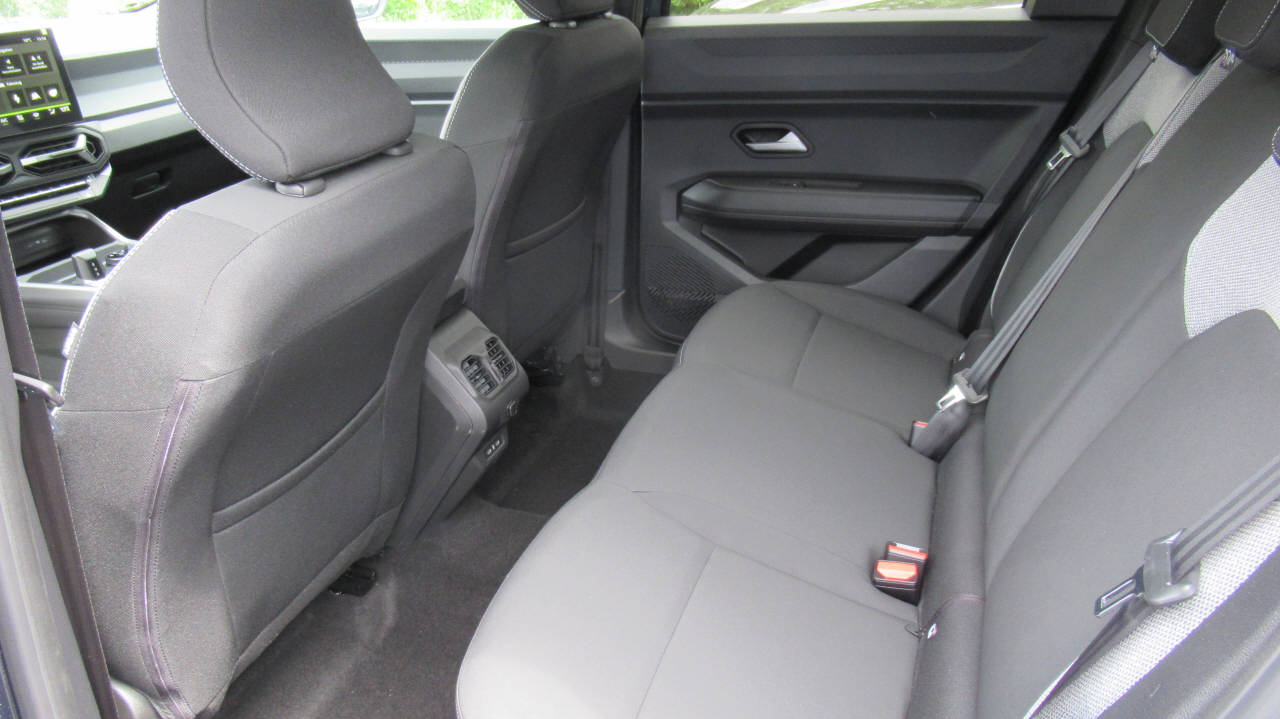 DACIA Bigster 1.2 Hybrid Journey 4WD-image-8