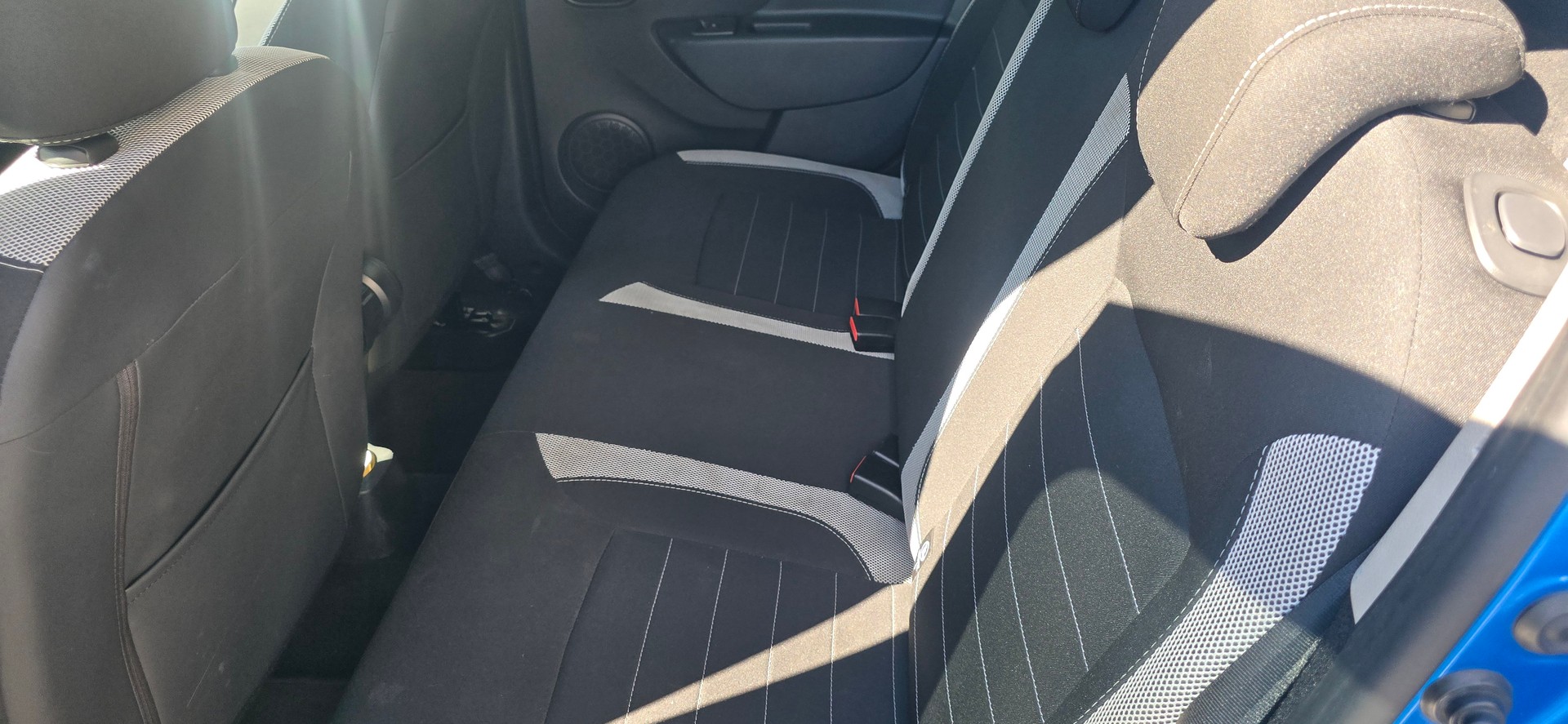 DACIA Sandero 1.0 Ambiance-image-7