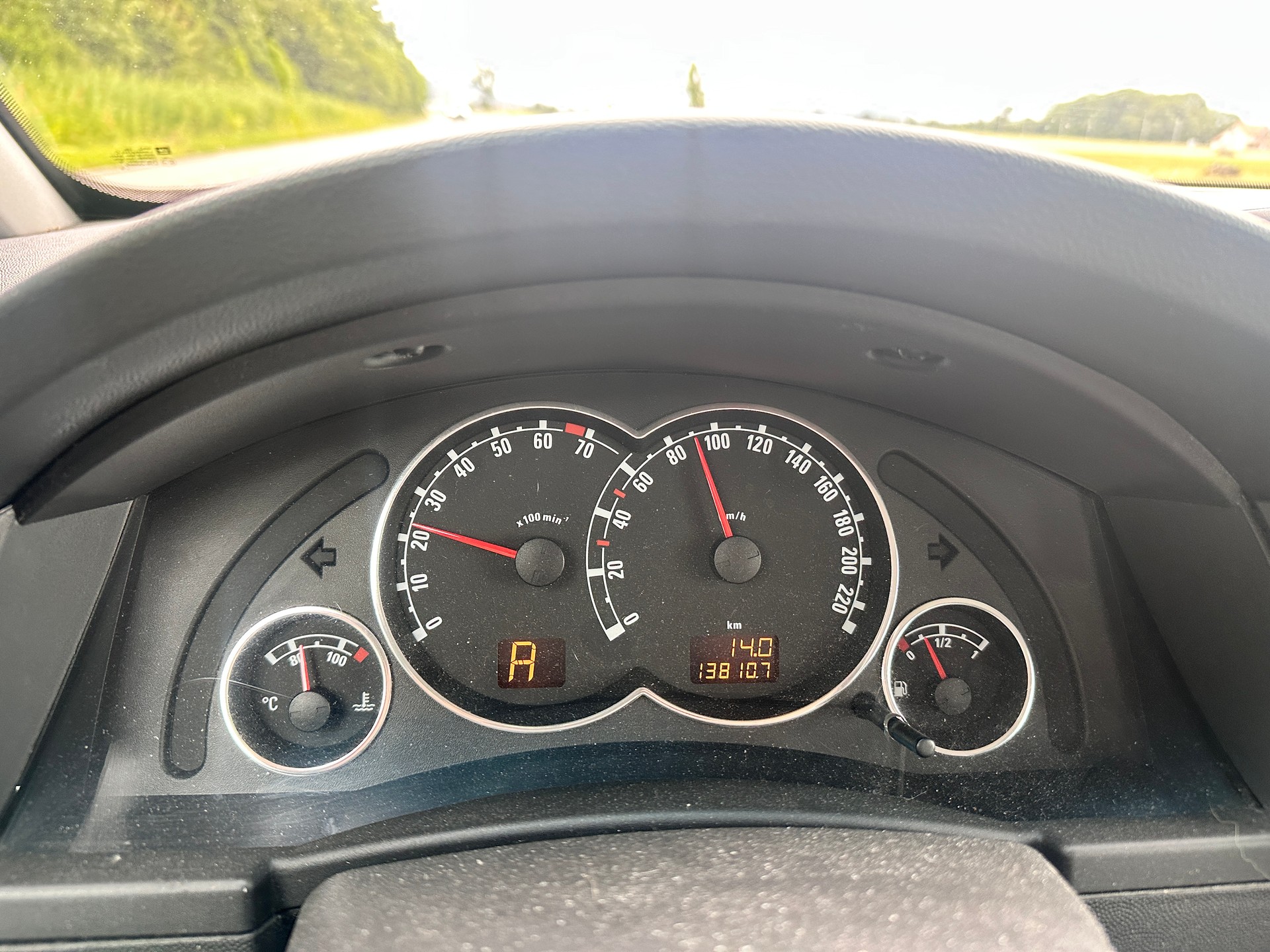 OPEL Meriva 1.8i 16V Cosmo-image-2