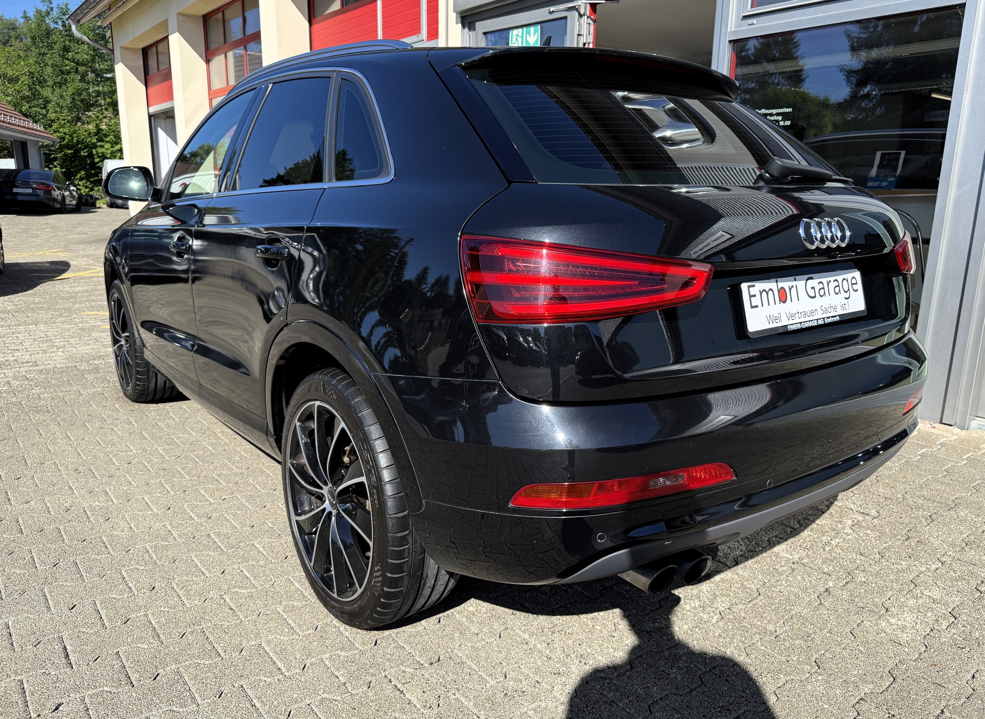 AUDI Q3 2.0 TDI quattro S-tronic-image-5