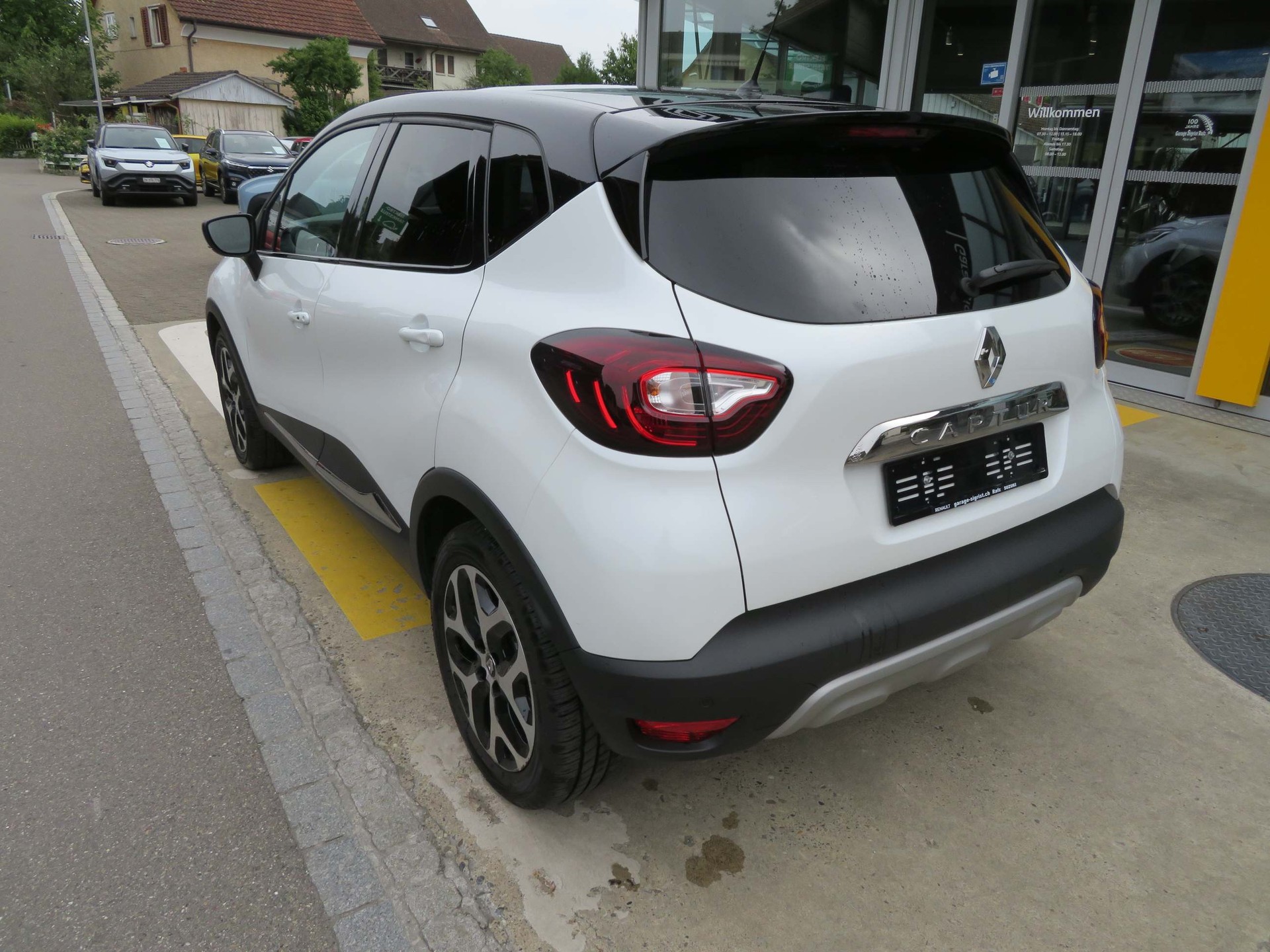 RENAULT Captur 1.3 TCe Intens EDC S/S PF-image-7
