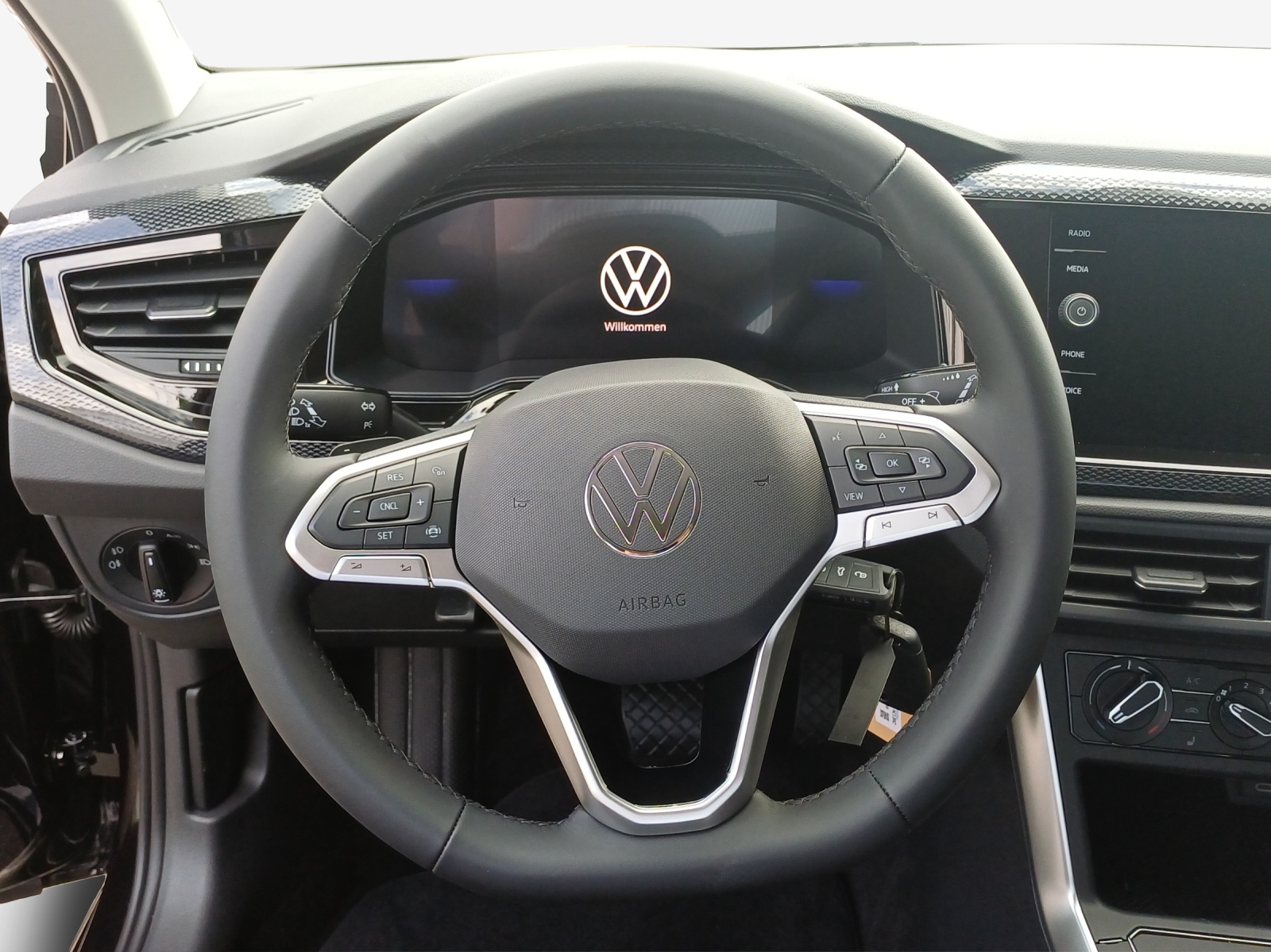 VW Polo 1.0 TSI Life DSG-image-9