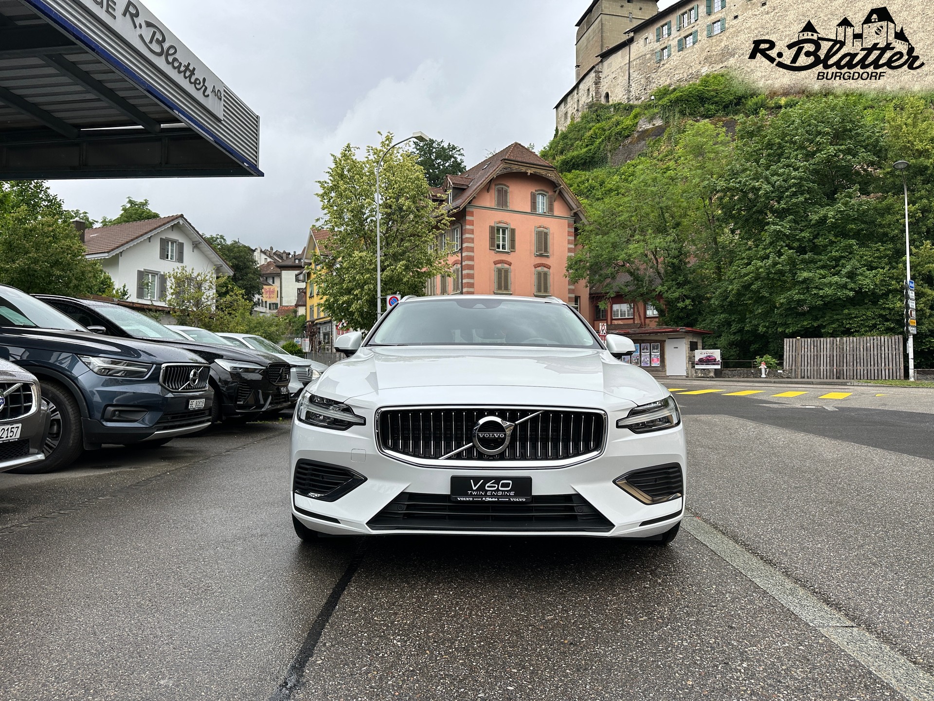 VOLVO V60 T6 eAWD Twin Engine Inscription Geartronic-image-1