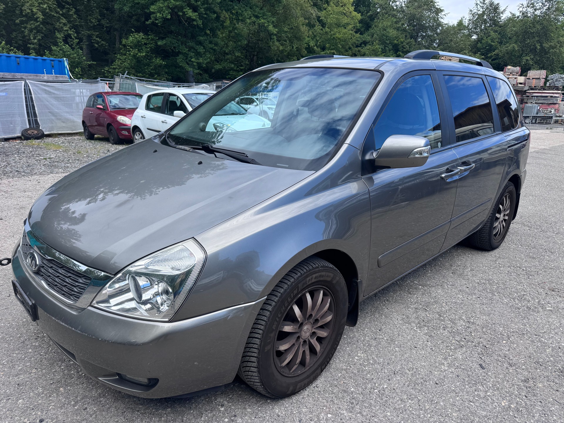 KIA Carnival 2.2 CRDi Style Automatic-image-0