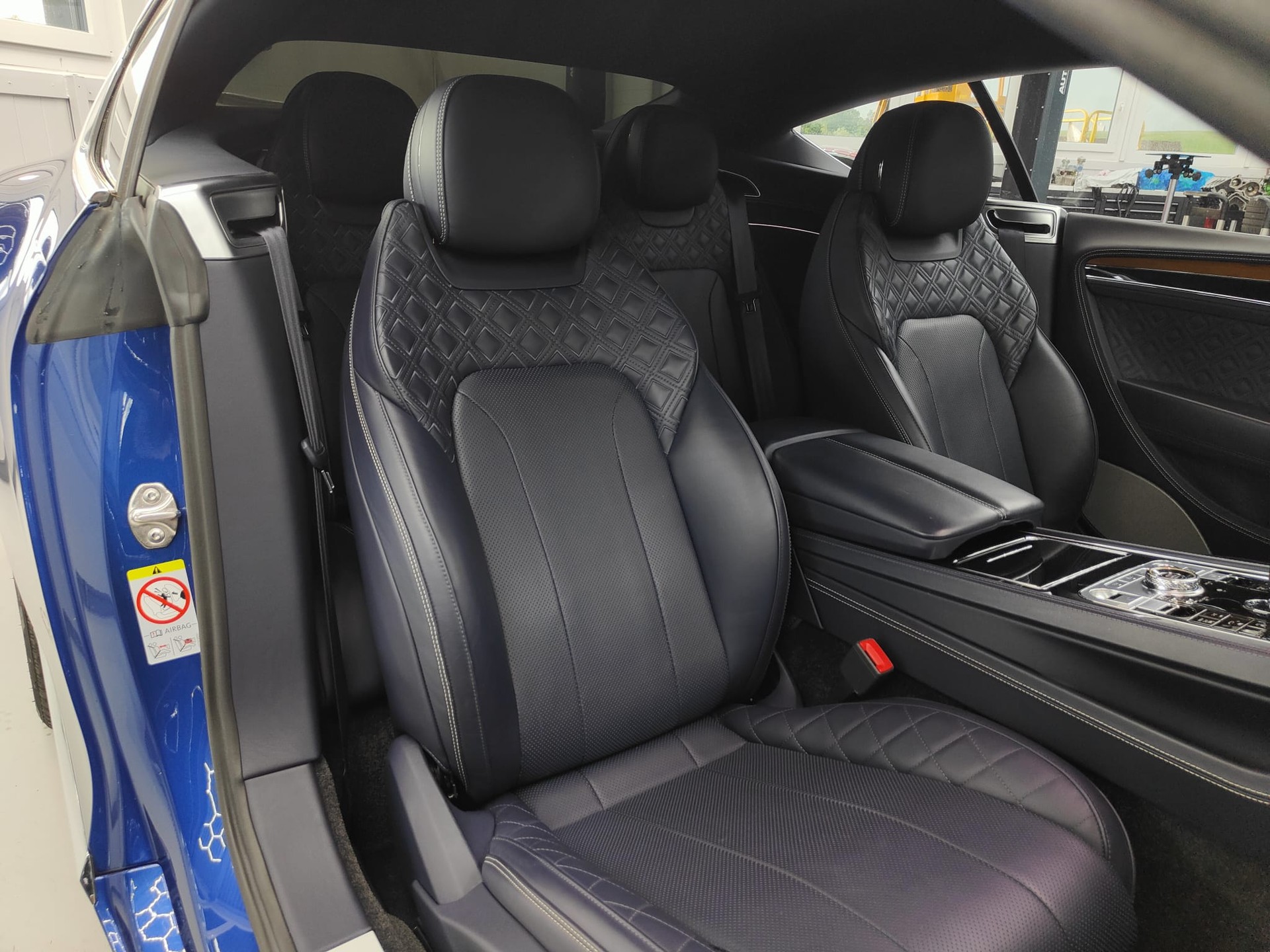 BENTLEY Continental GT 6.0 W12-image-13
