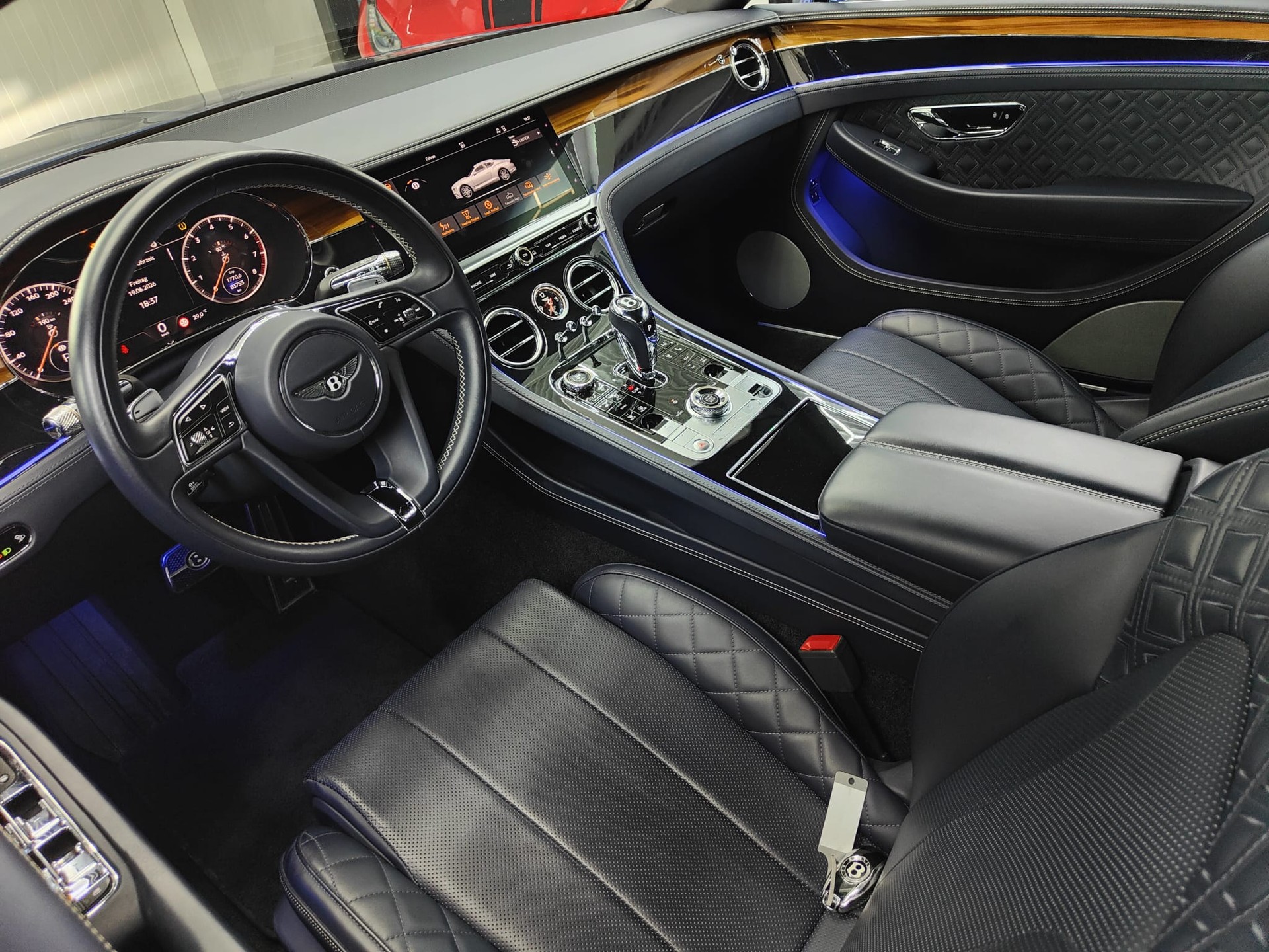 BENTLEY Continental GT 6.0 W12-image-12