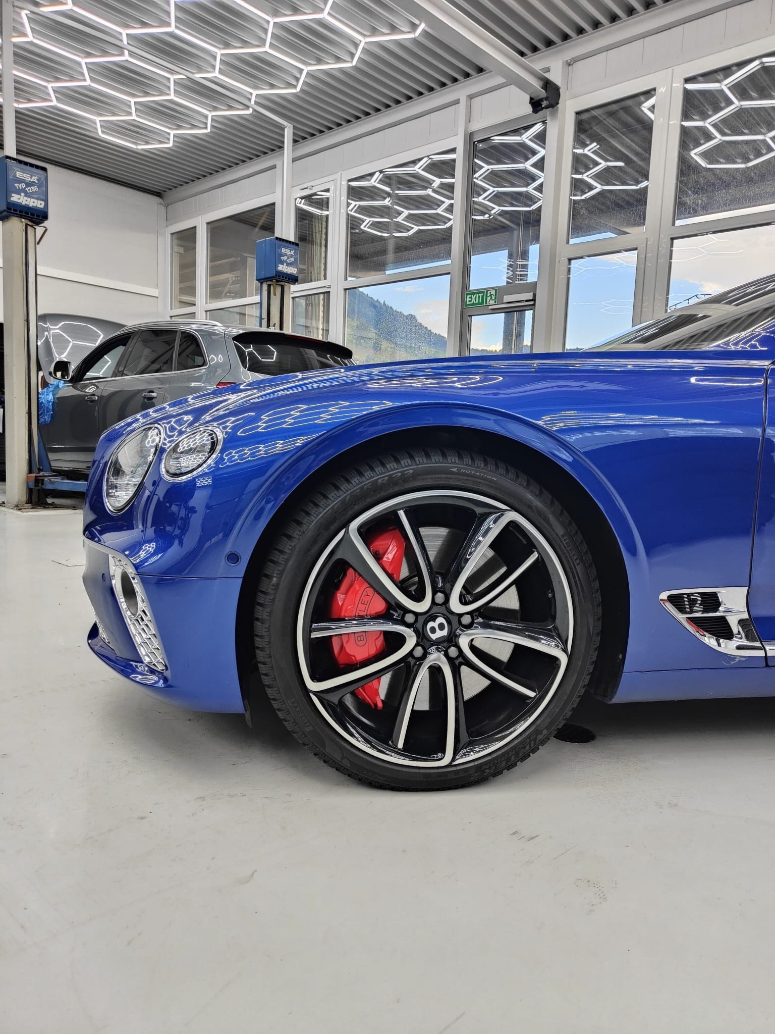 BENTLEY Continental GT 6.0 W12-image-9