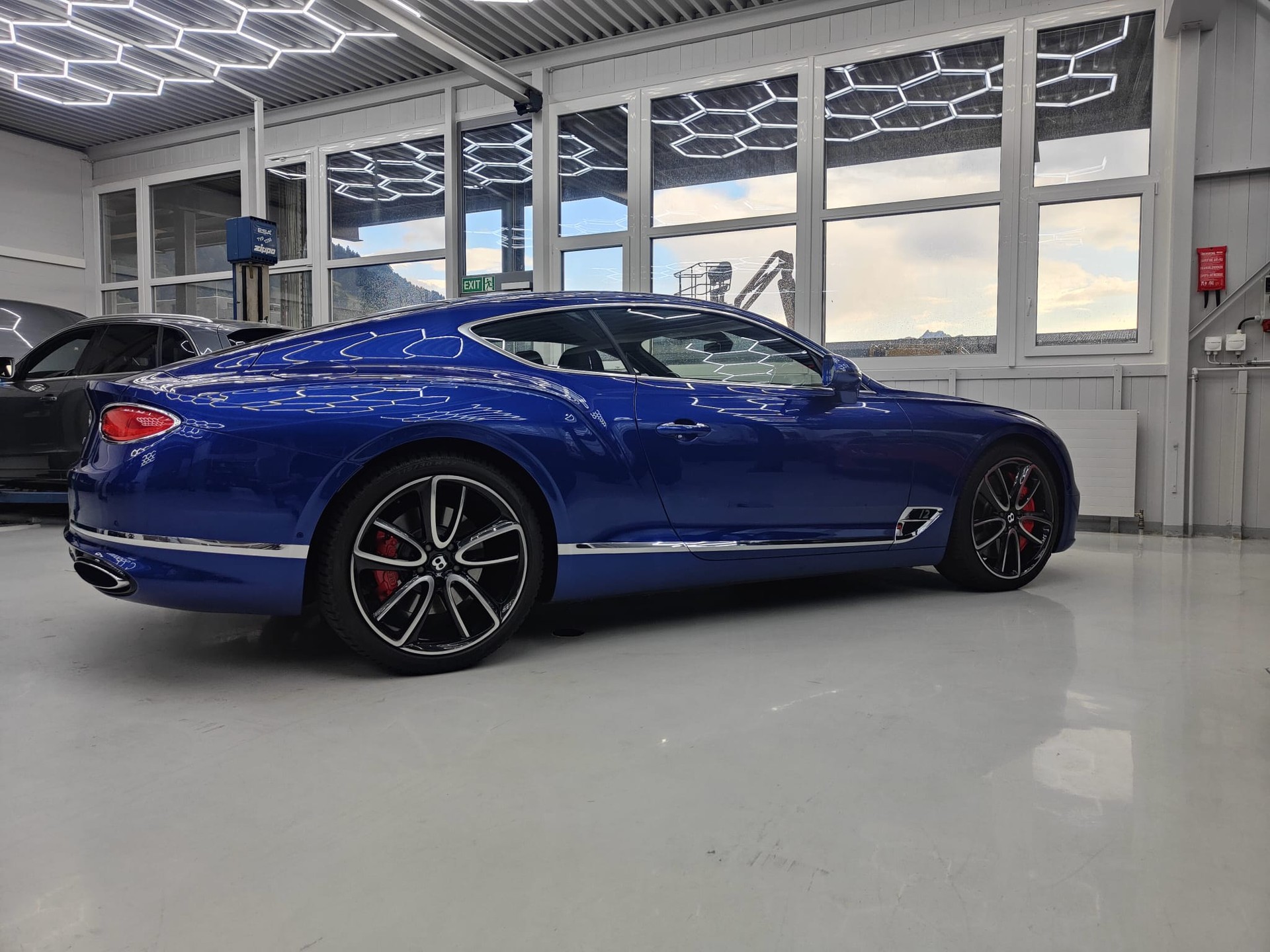 BENTLEY Continental GT 6.0 W12-image-7