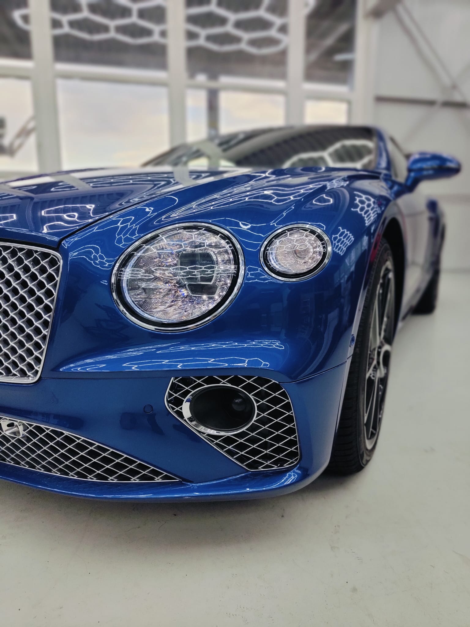 BENTLEY Continental GT 6.0 W12-image-4