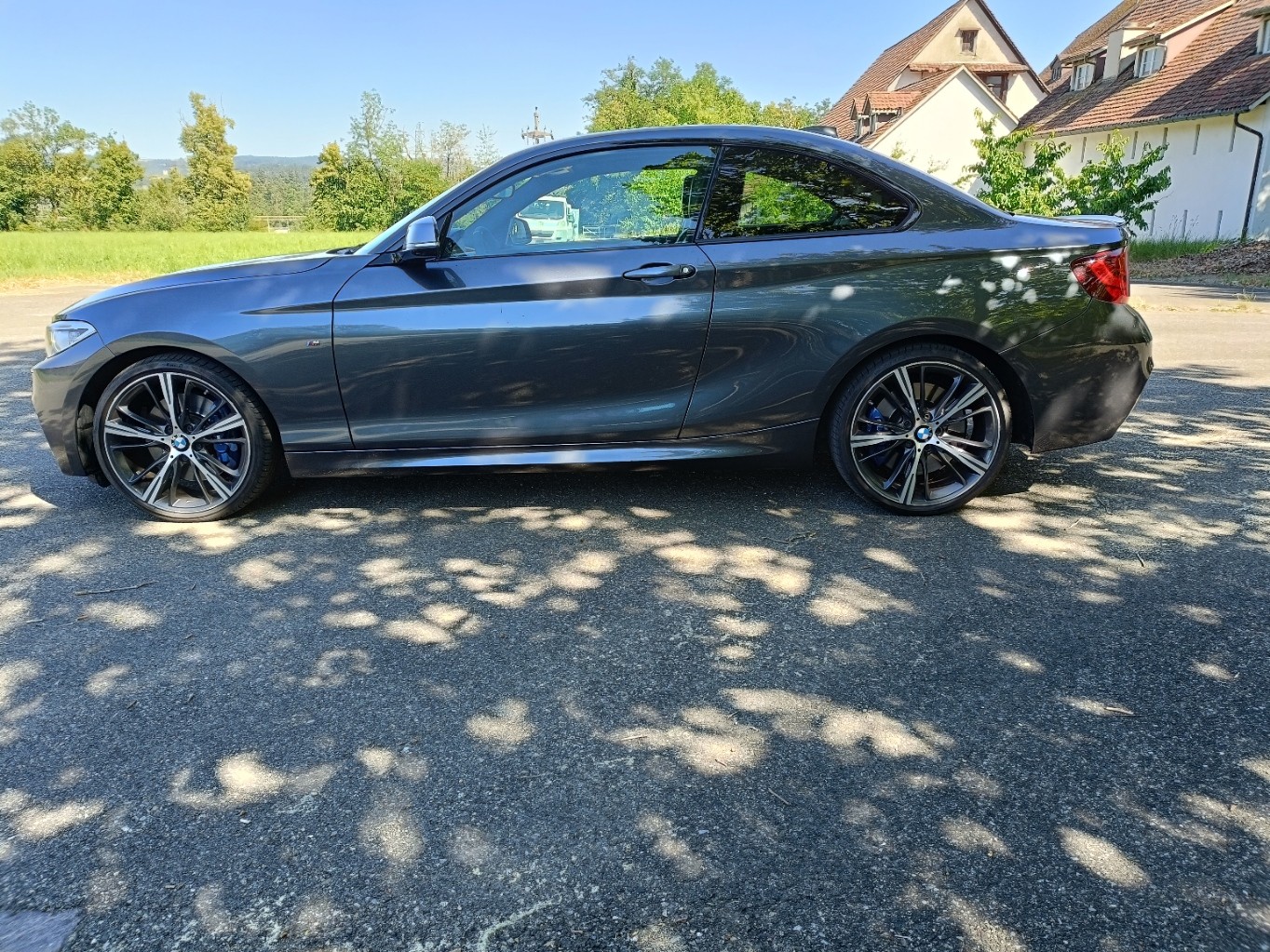 BMW M235i xDrive-image-1
