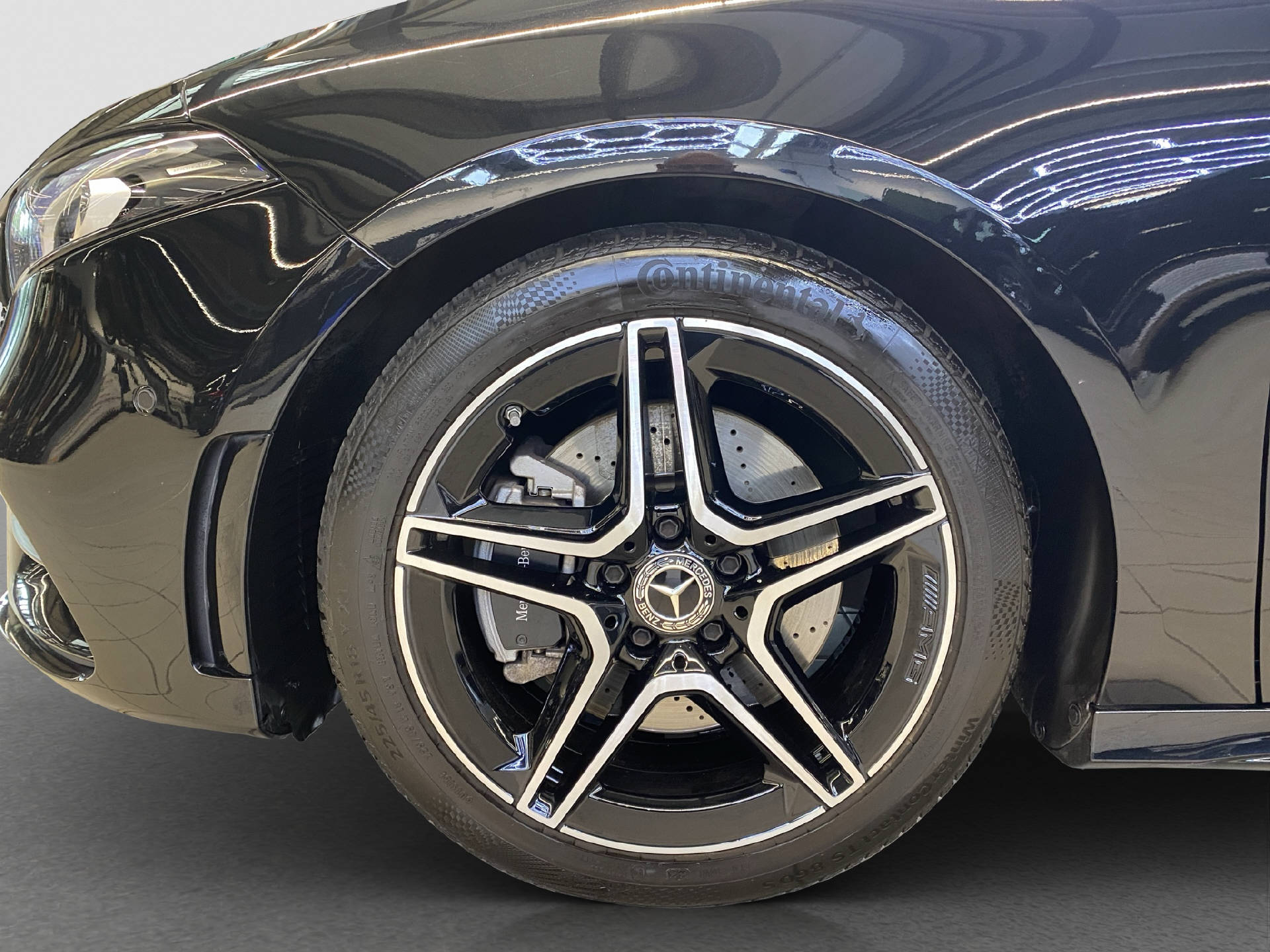 MERCEDES-BENZ A 220 AMG Line 4MATIC-image-5